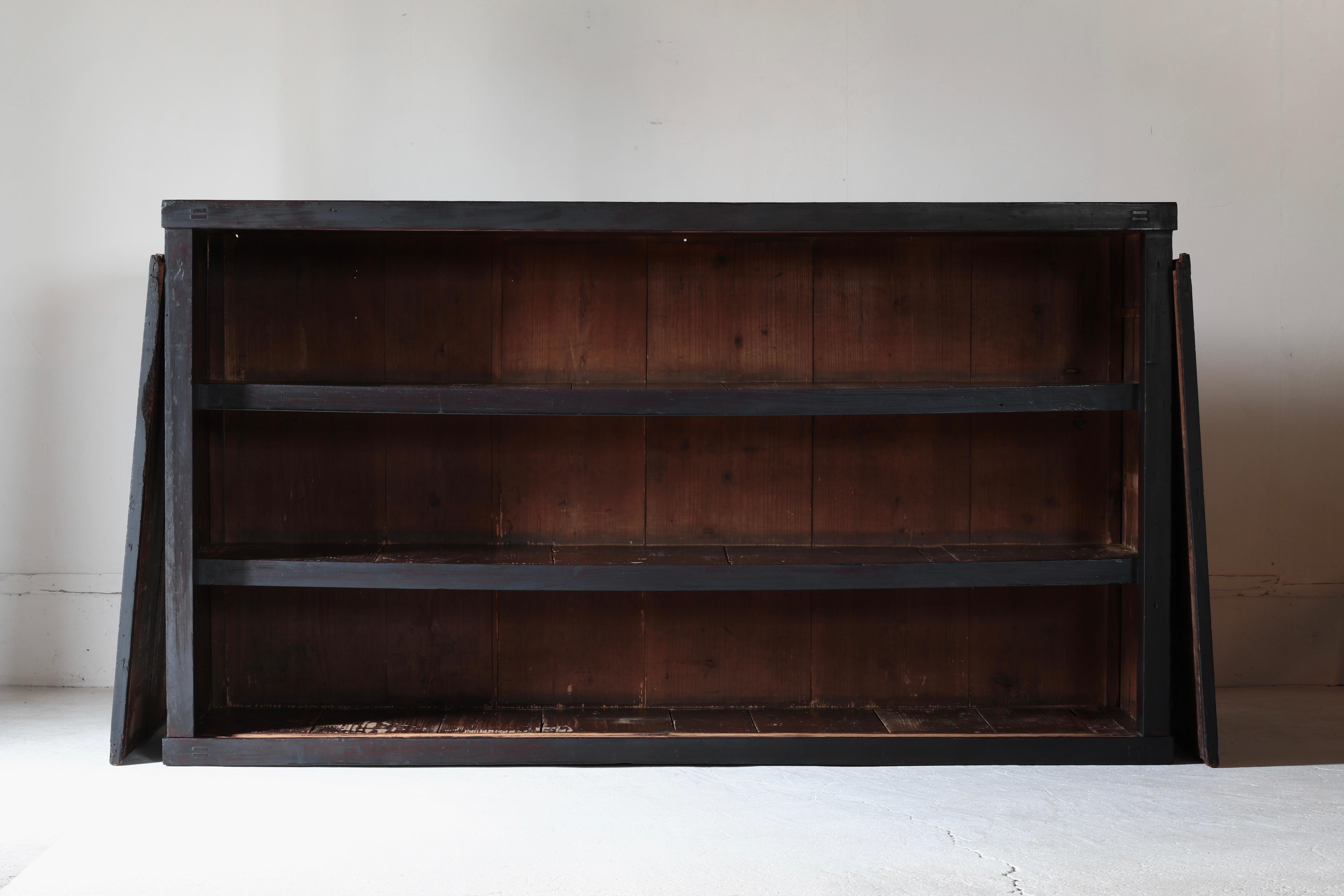 Antiguo Tansu Japonés Negro Grande / Aparador / 1868-1912s Wabi-sabi en venta 6