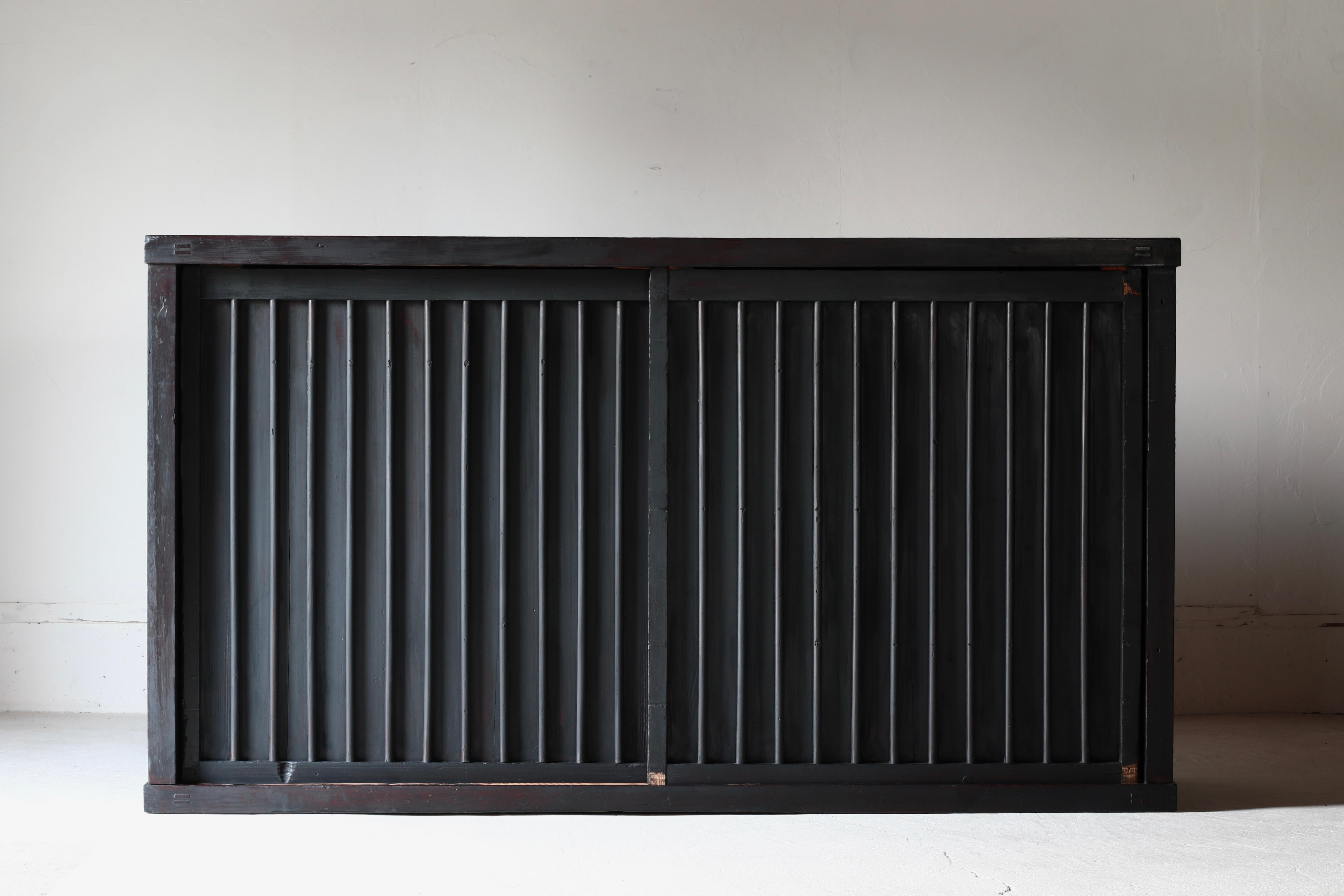Antiguo Tansu Japonés Negro Grande / Aparador / 1868-1912s Wabi-sabi en venta 10
