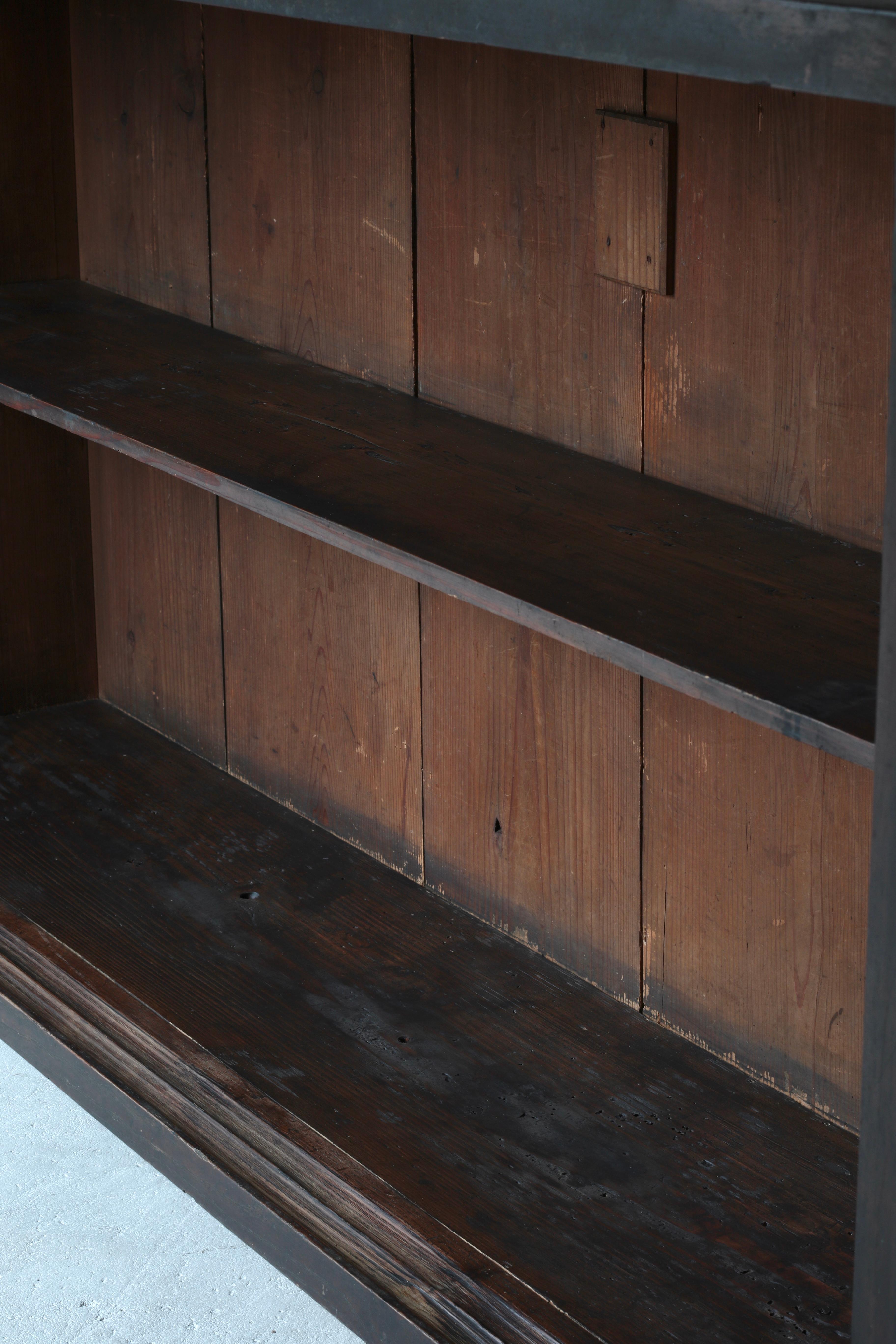 Antiguo Tansu Negro Japonés Grande / Aparador / 1868-1912s / Wabi-Sabi en venta 11