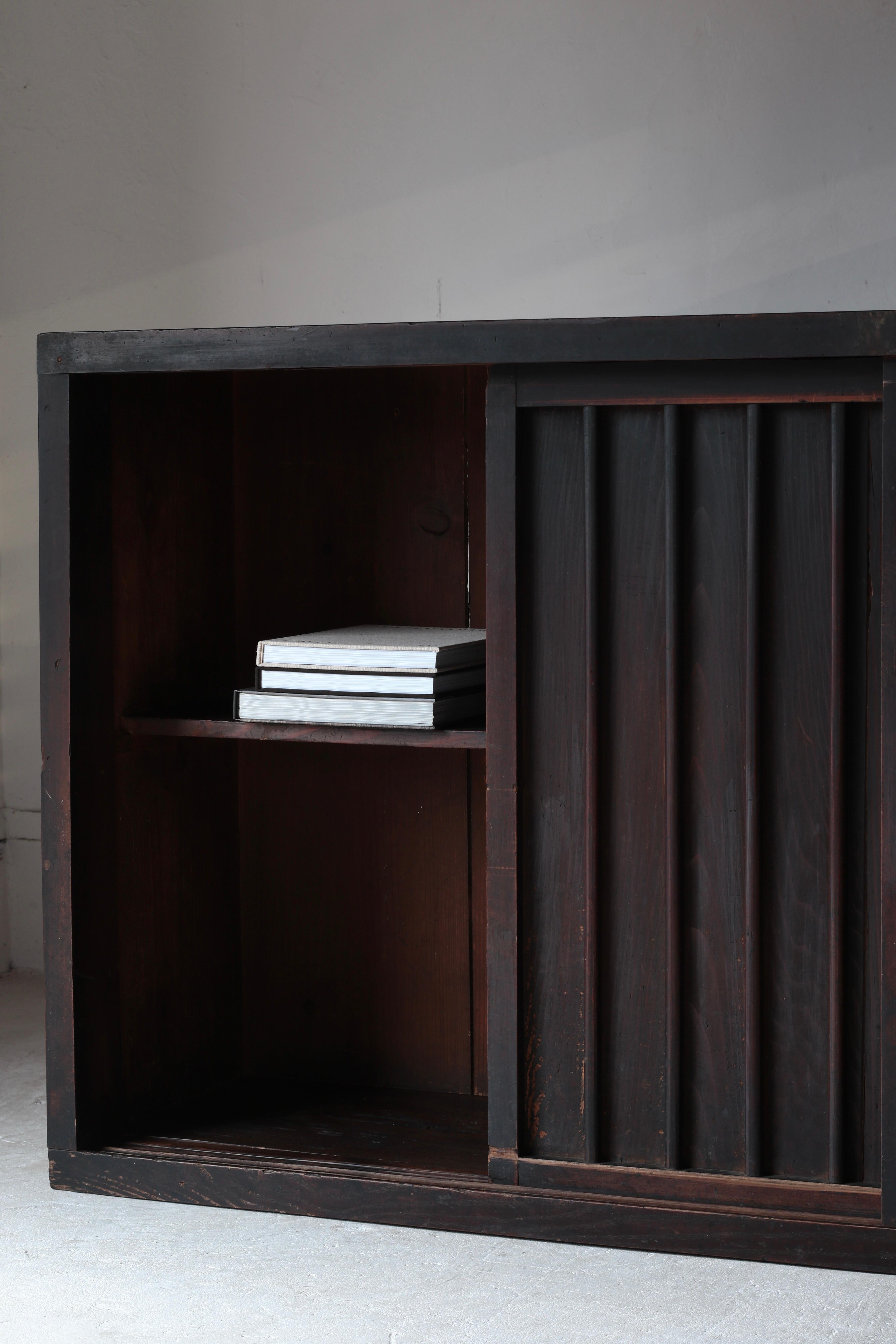 Antiguo Tansu Negro Japonés Grande / Aparador / 1868-1912s / Wabi-Sabi en venta 12