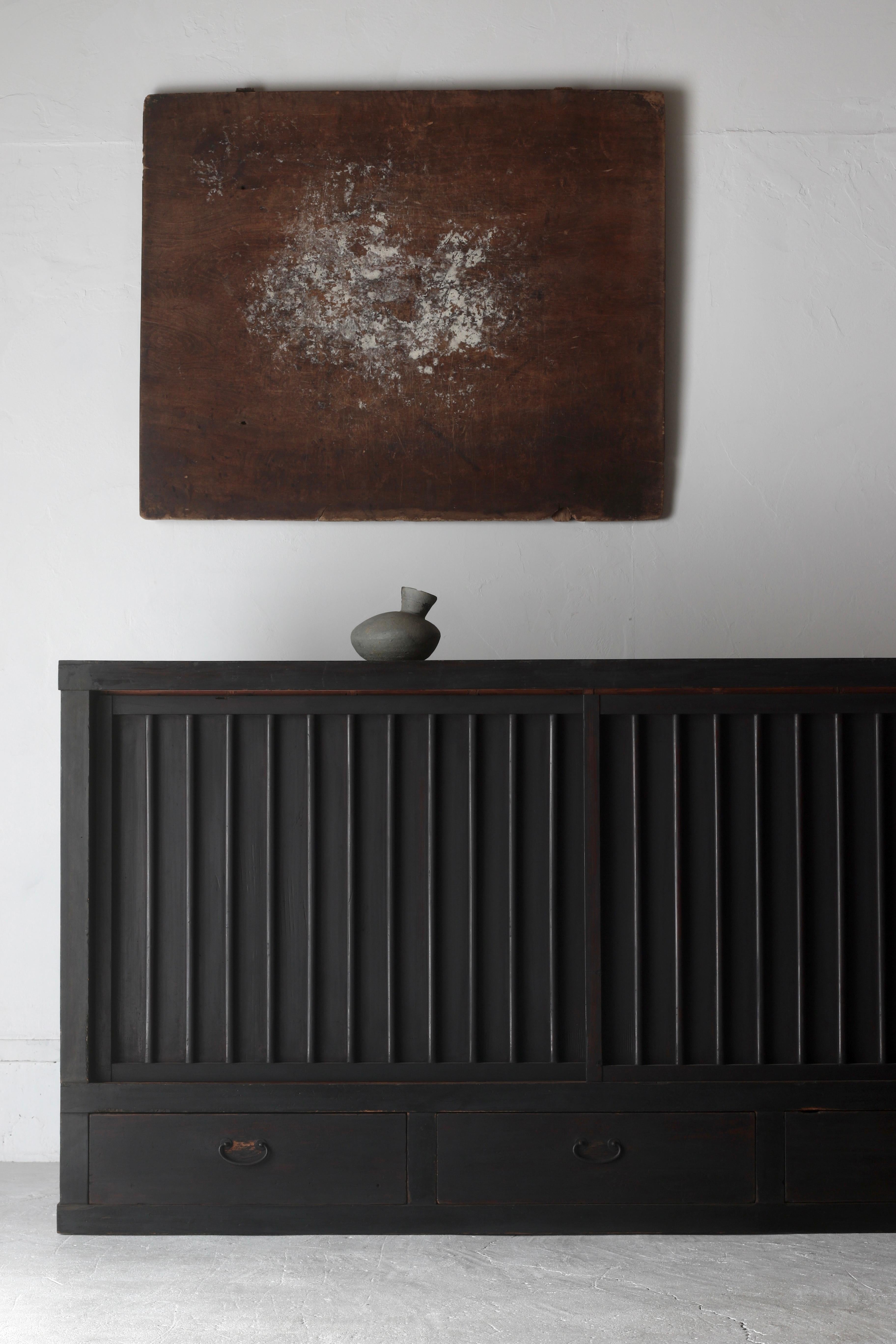 Japanese Antique Large Black Tansu / Cabinet Sideboard / 1868-1912s Wabi-sabi In Good Condition In Iwate-gun Shizukuishi-cho, Iwate Prefecture