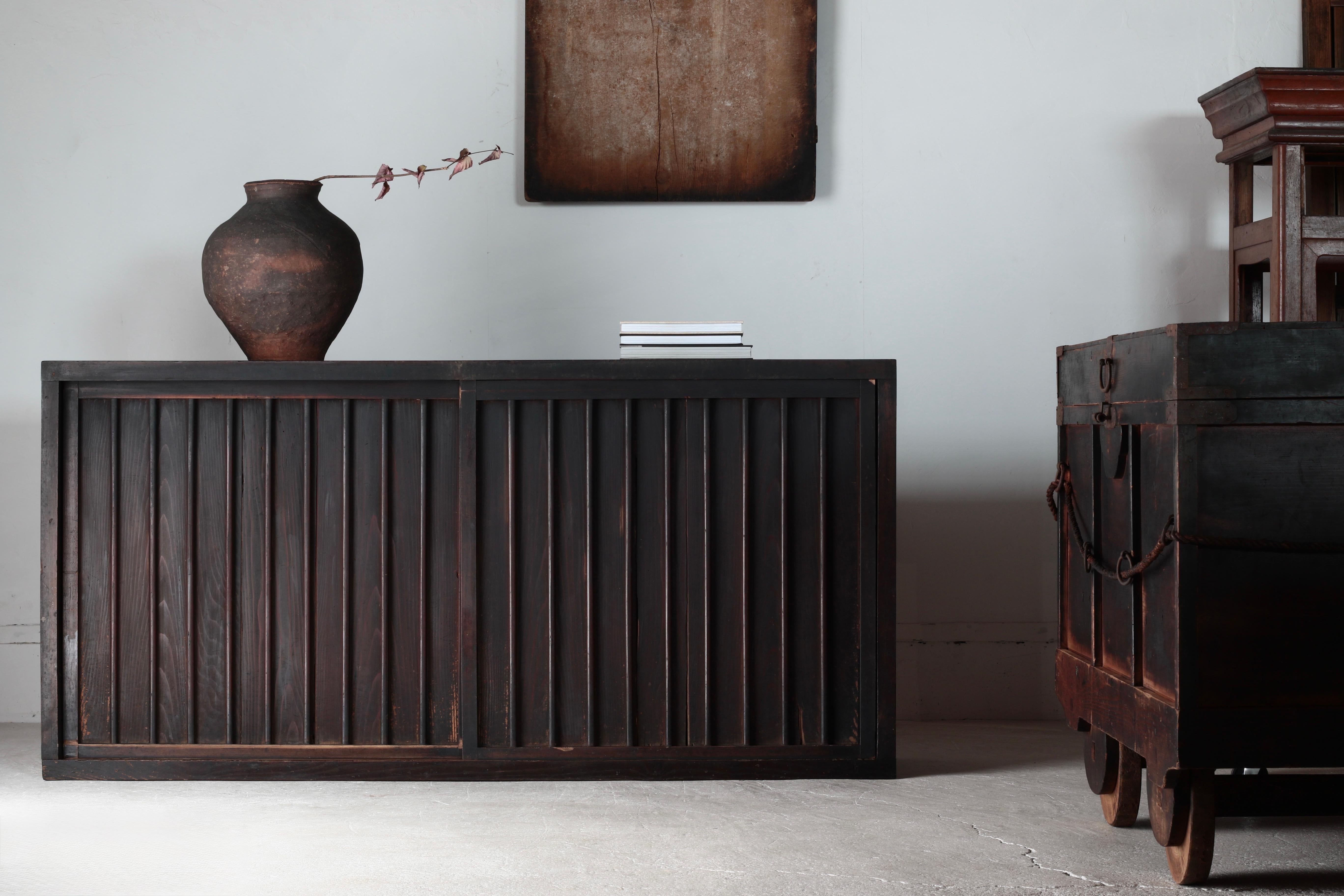 Antiguo Tansu Negro Japonés Grande / Aparador / 1868-1912s / Wabi-Sabi en Bueno estado para la venta en Iwate-gun Shizukuishi-cho, Iwate Prefecture