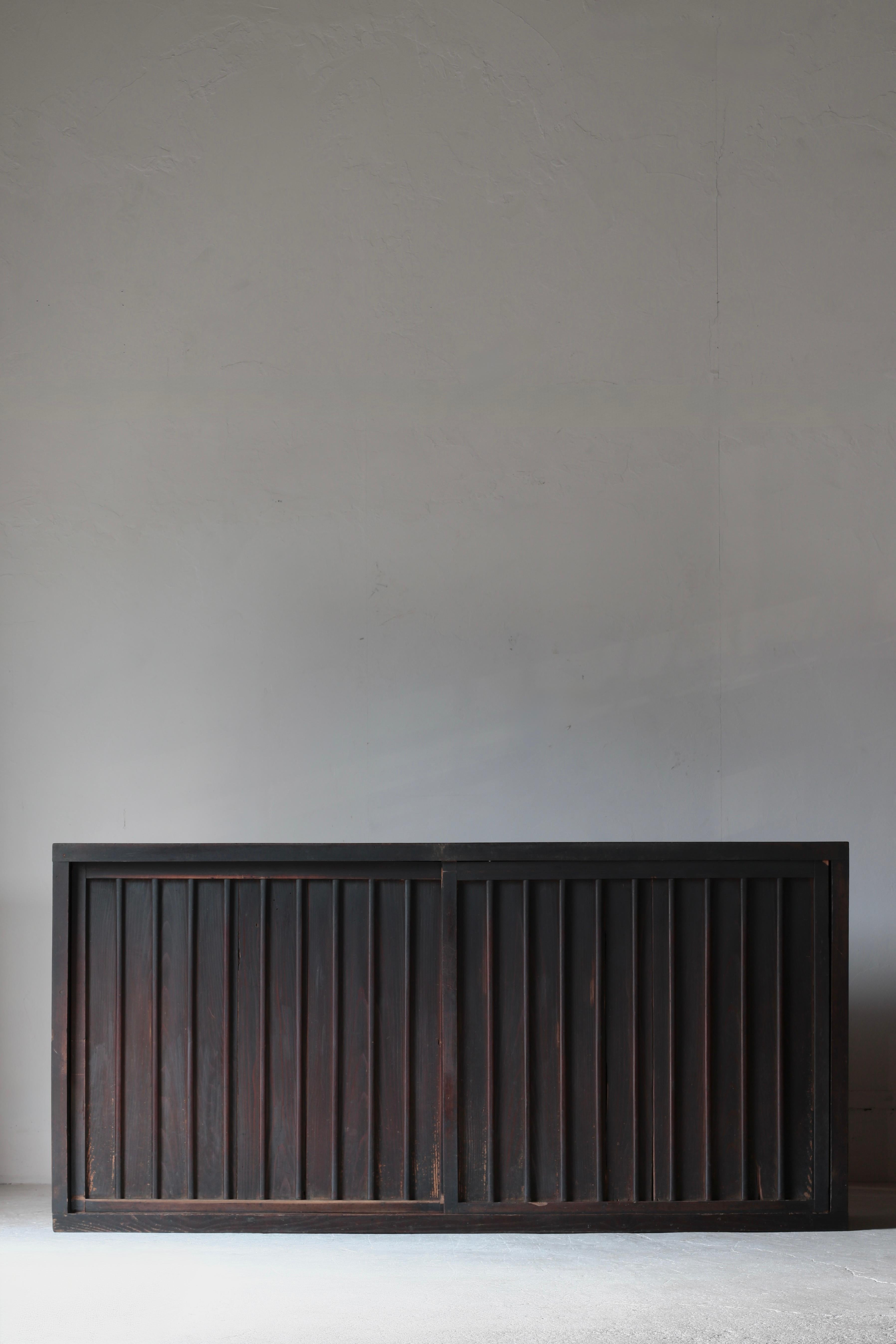 Antiguo Tansu Negro Japonés Grande / Aparador / 1868-1912s / Wabi-Sabi en venta 2