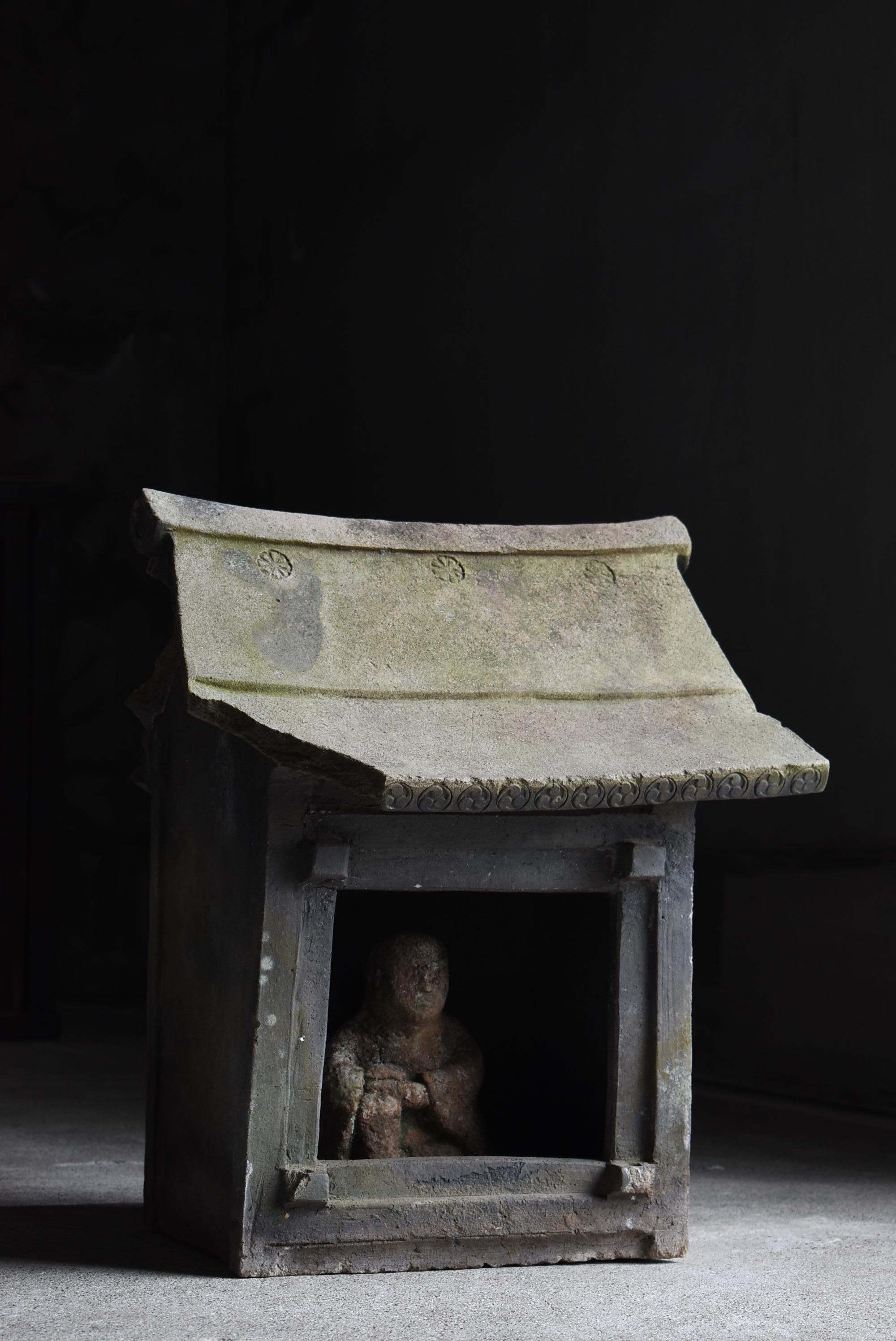 Santuario grande de cerámica japonesa de los años 1860-1920 / Objeto Wabi Sabi Meiji en venta