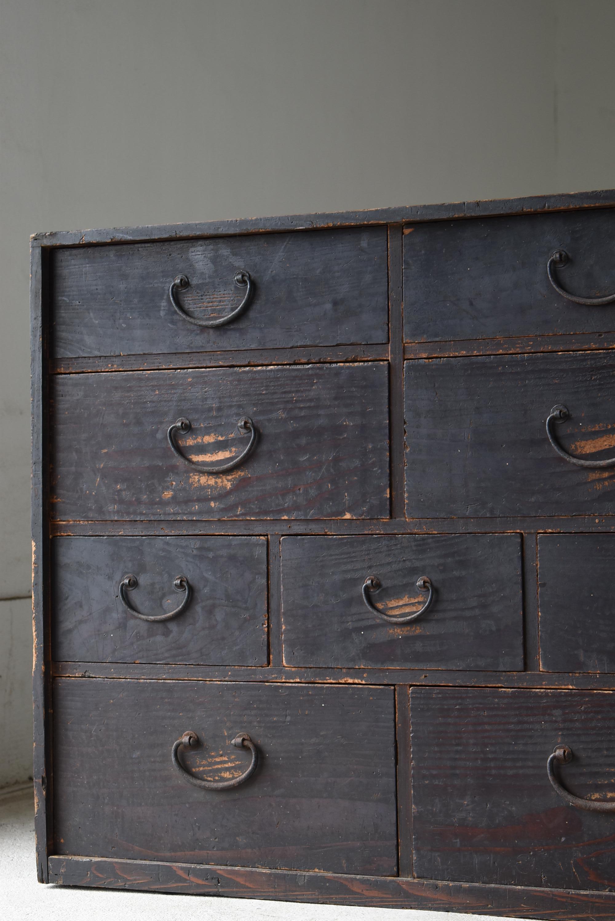 Japanese Antique Large Drawer 1860s-1900s / Sideboard Tansu Wabi Sabi In Good Condition For Sale In Sammu-shi, Chiba