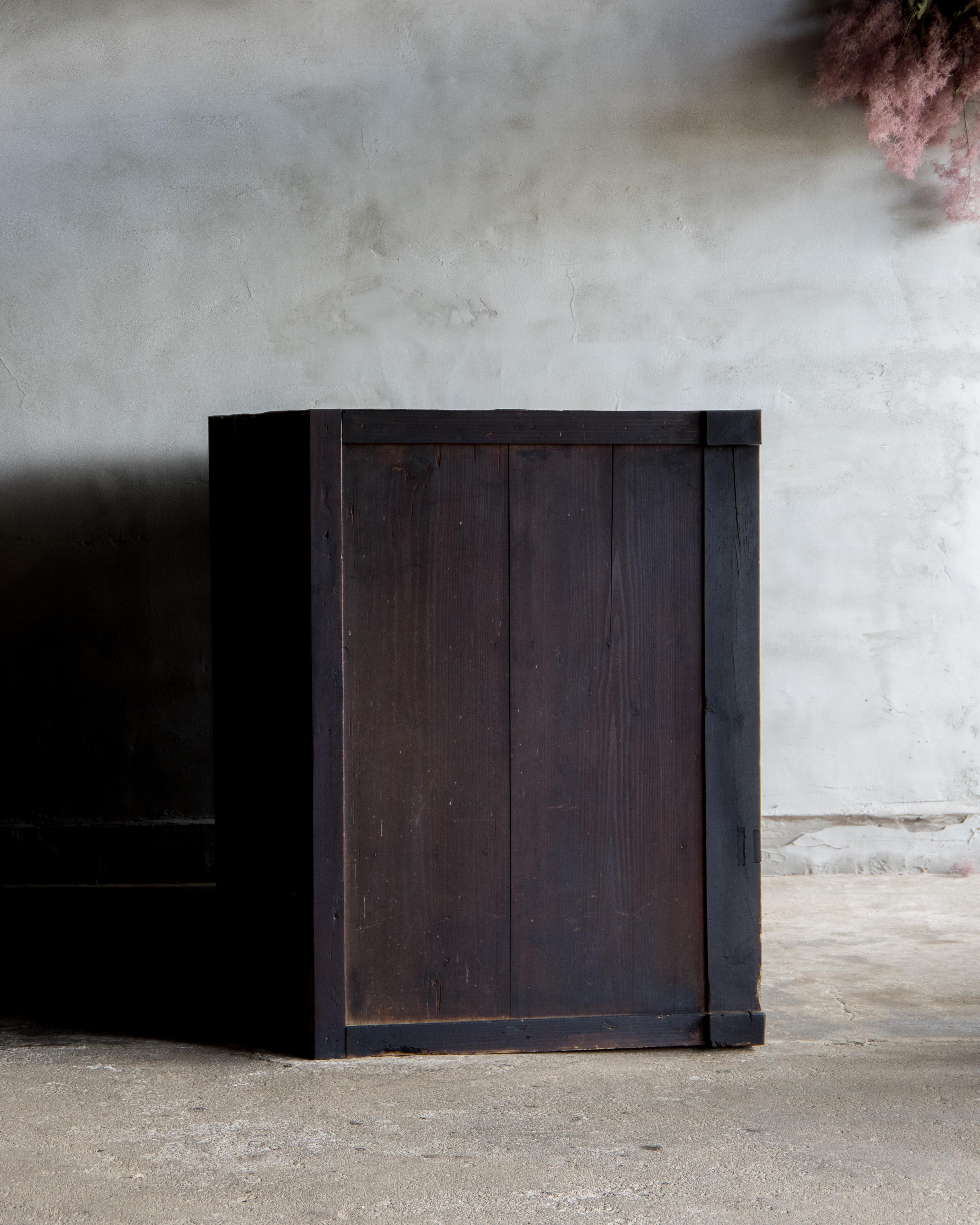 Grand Tansu japonais ancien Mizuya, ère Meiji '1868-1912', Wabi Sabi en vente 8