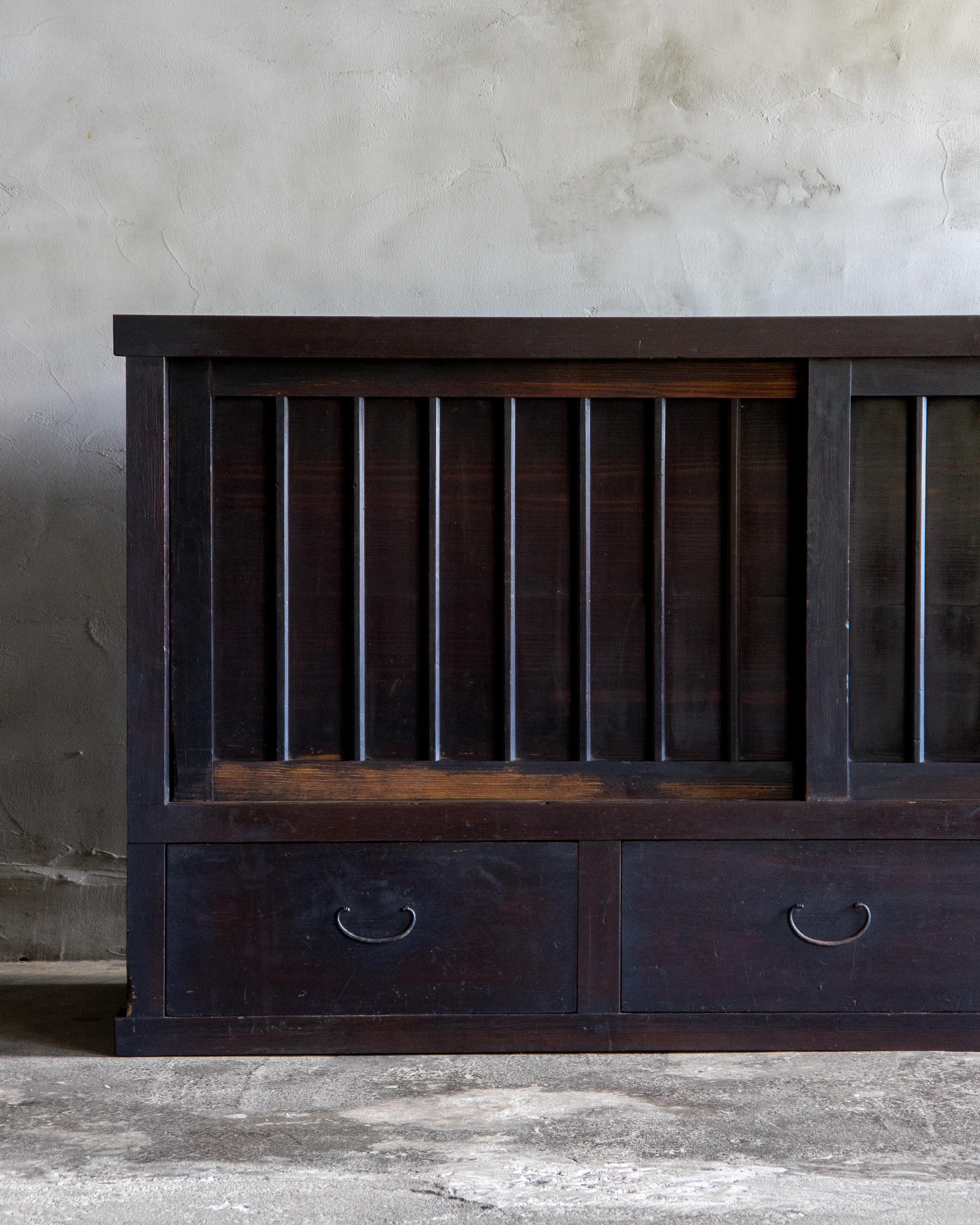 Japonais Grand Tansu japonais ancien Mizuya, ère Meiji '1868-1912', Wabi Sabi en vente