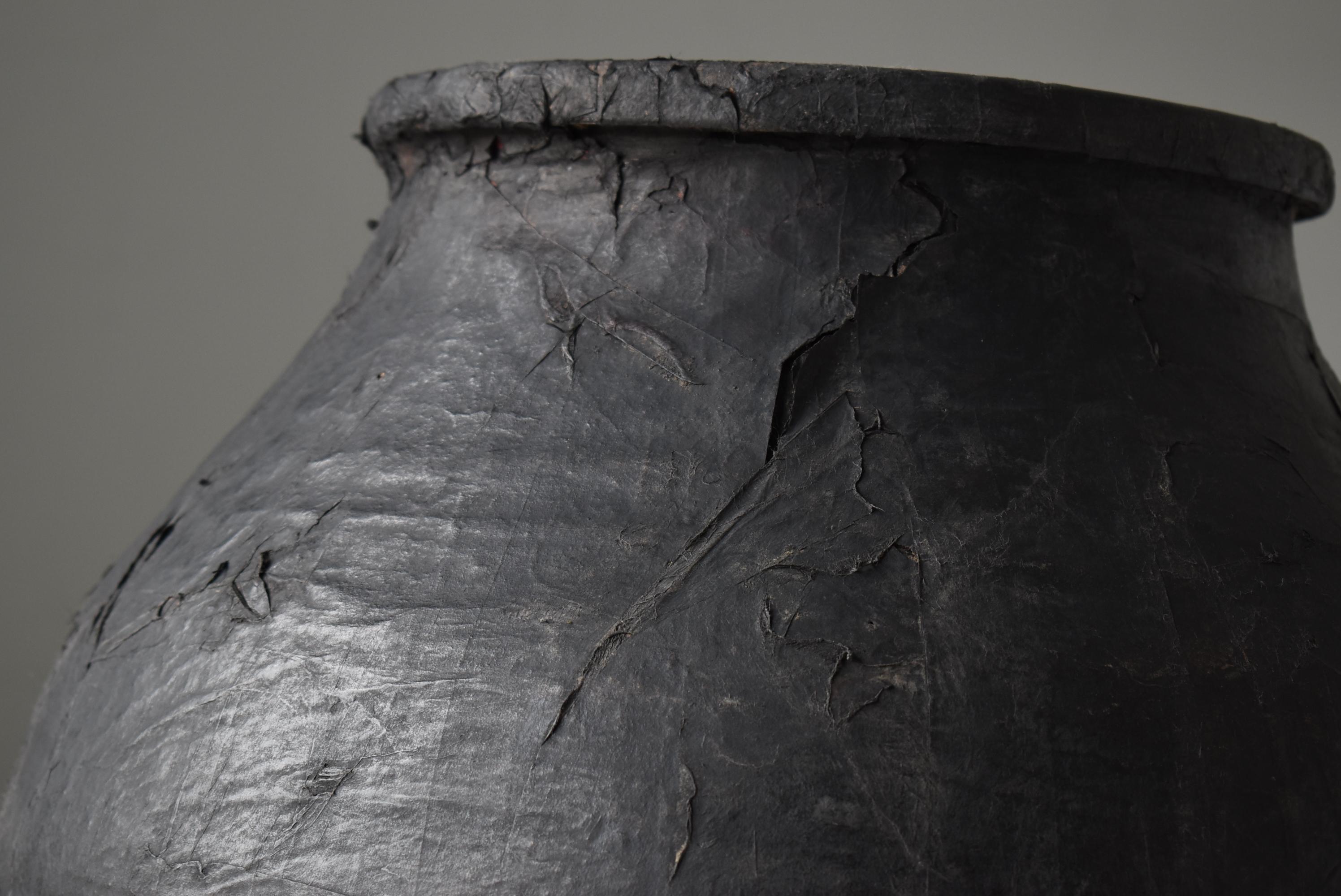Japanische antike große Keramikvase mit Papierüberzug 1860er-1900er Jahre / Gefäß Wabisabi im Angebot 11