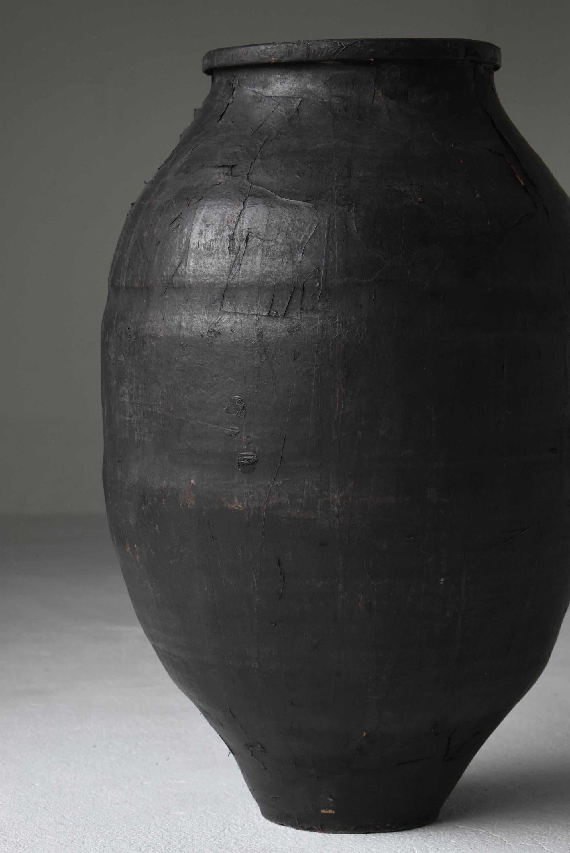 Japanische antike große Keramikvase mit Papierüberzug 1860er-1900er Jahre / Gefäß Wabisabi (Töpferwaren) im Angebot
