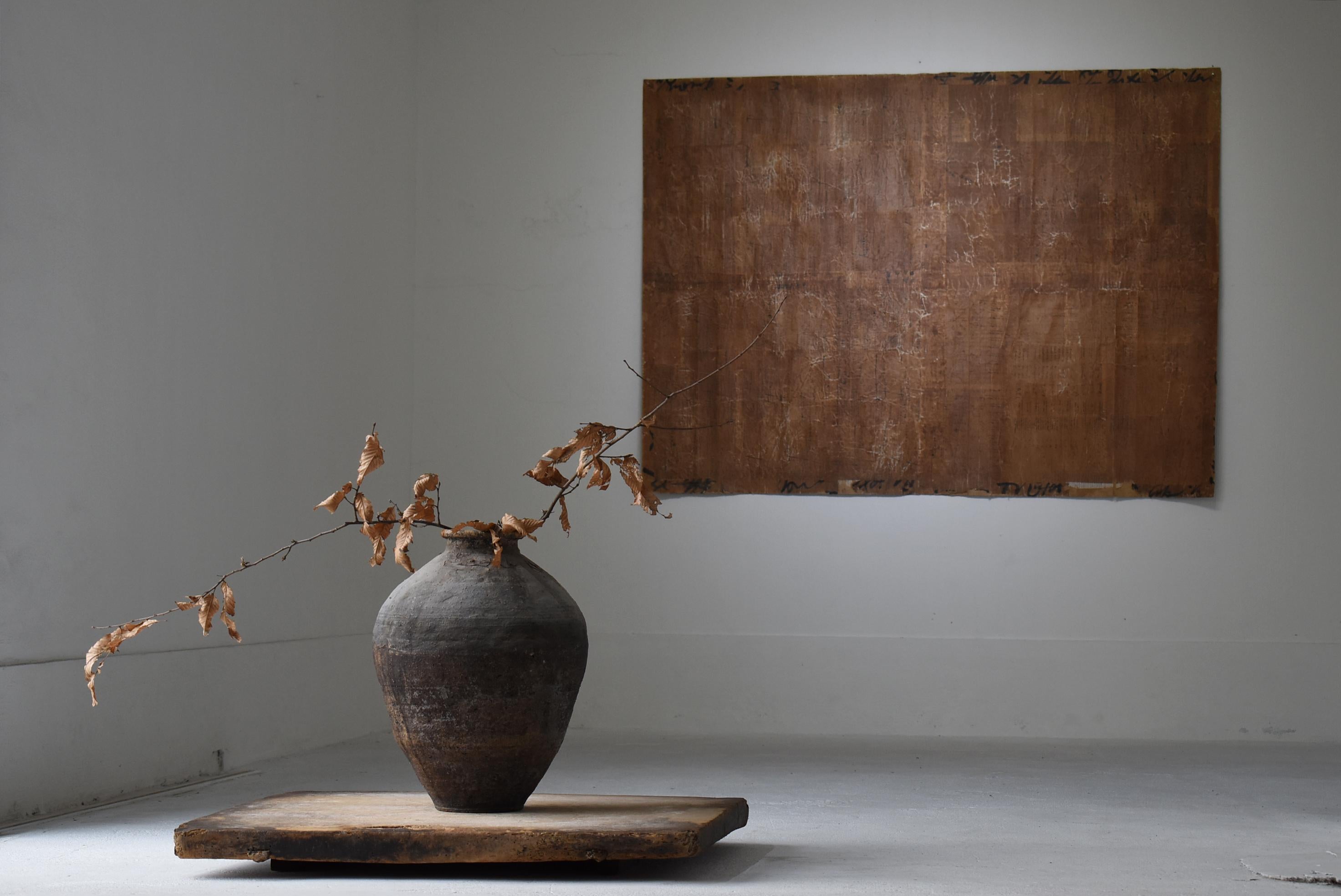 This account consists of five companies.
As for me, I specialize in Japanese antiques and deal in carefully selected items.
With my 20 years of experience as a buyer, I re-propose Japanese antiques from a new perspective.

This is a very old