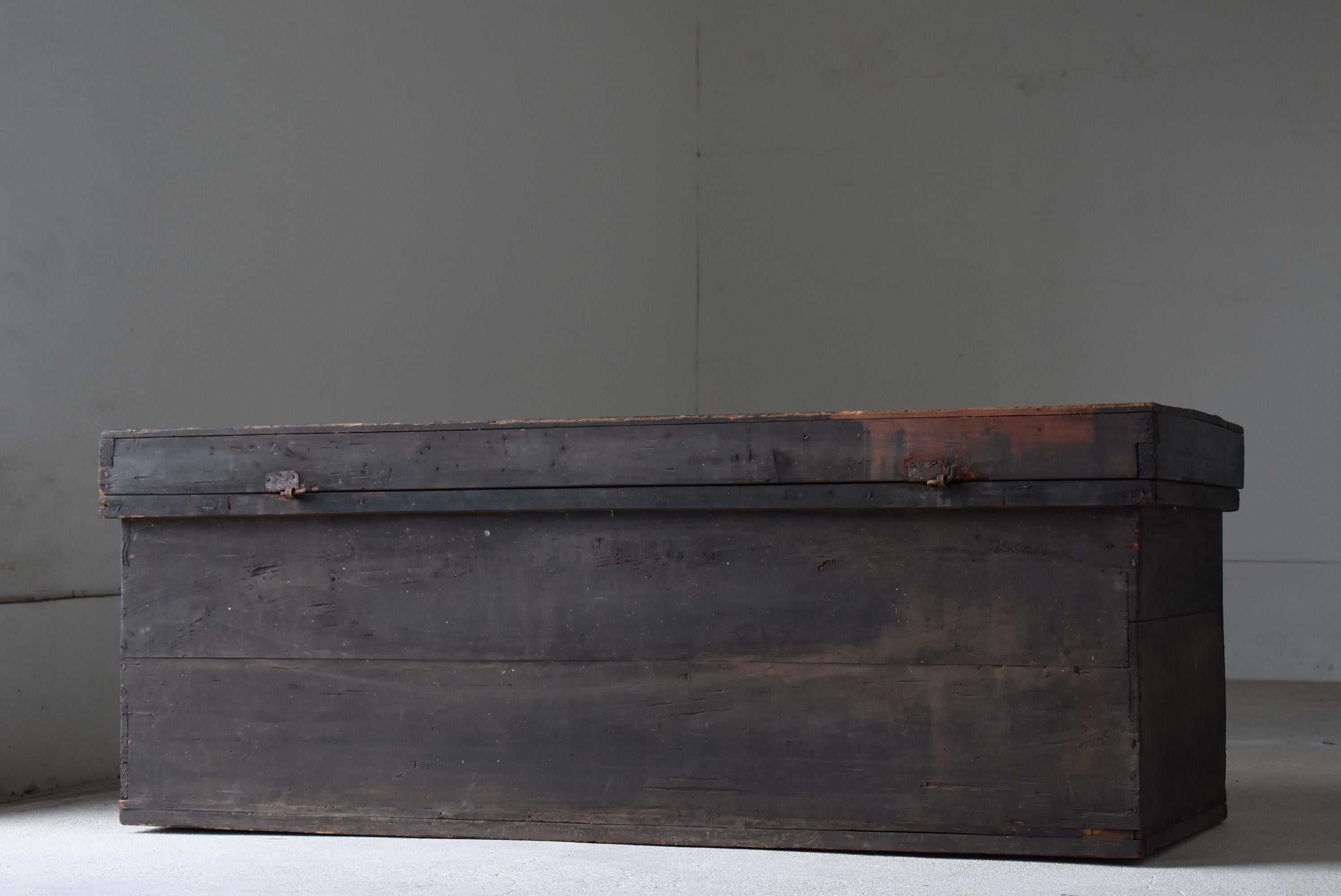Grand buffet japonais des années 1860-1900 / Boîte de rangement Tansu Wabisabi 2
