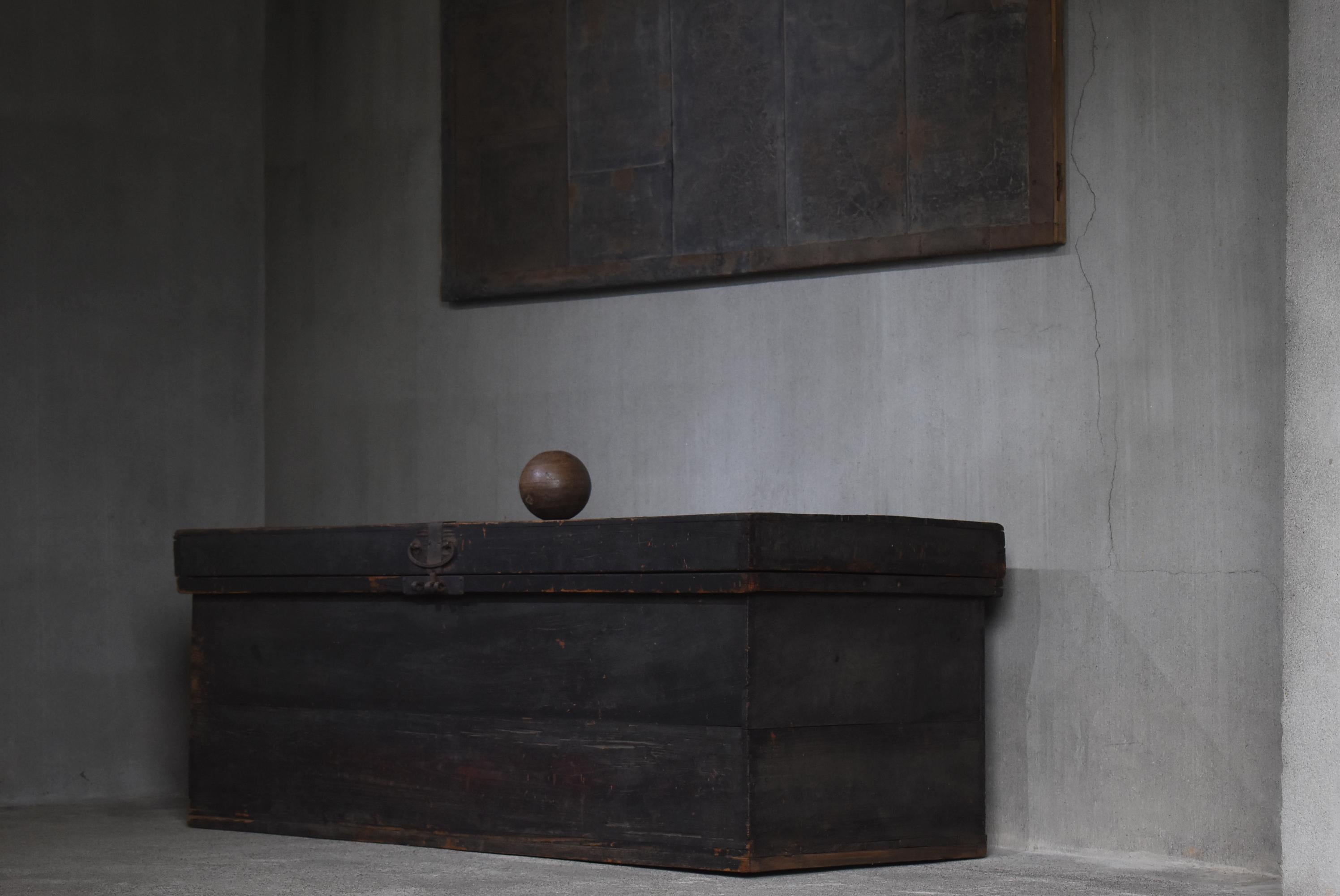 Grand buffet japonais des années 1860-1900 / Boîte de rangement Tansu Wabisabi 11