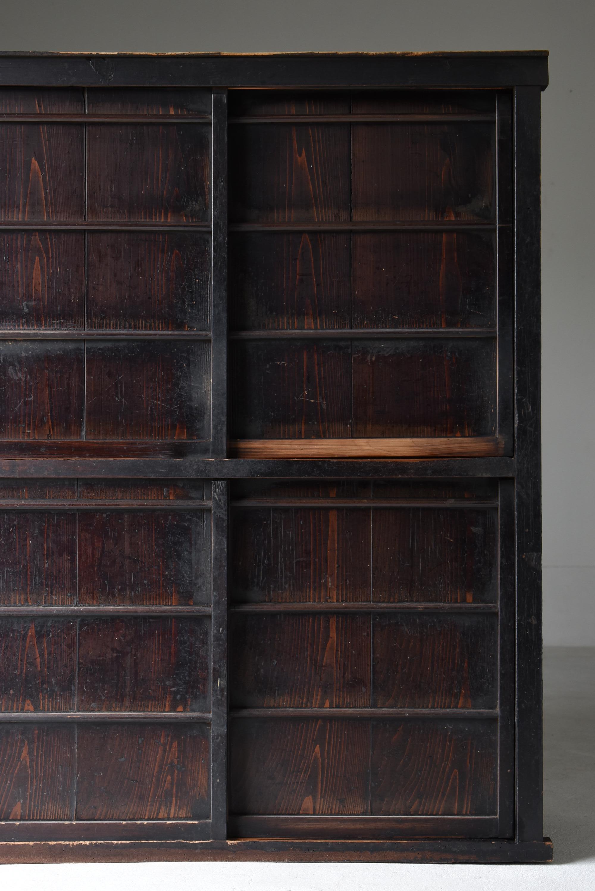Giapponese Antico Tansu giapponese di grandi dimensioni del 1860-1900 / Armadio Cabinet Wabi Sabi in vendita