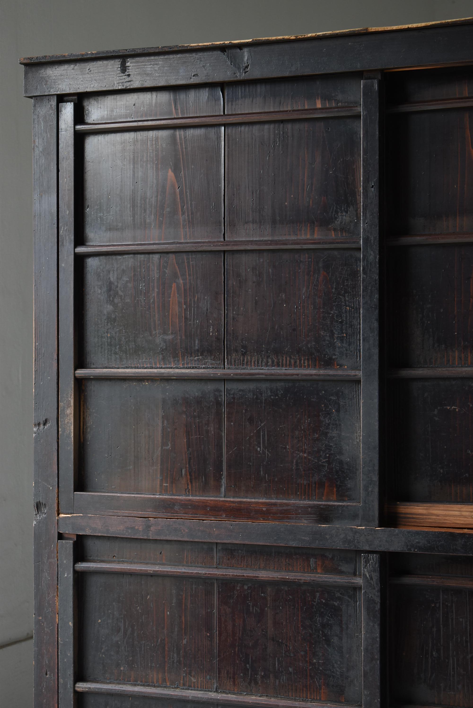 Falegnameria Antico Tansu giapponese di grandi dimensioni del 1860-1900 / Armadio Cabinet Wabi Sabi in vendita