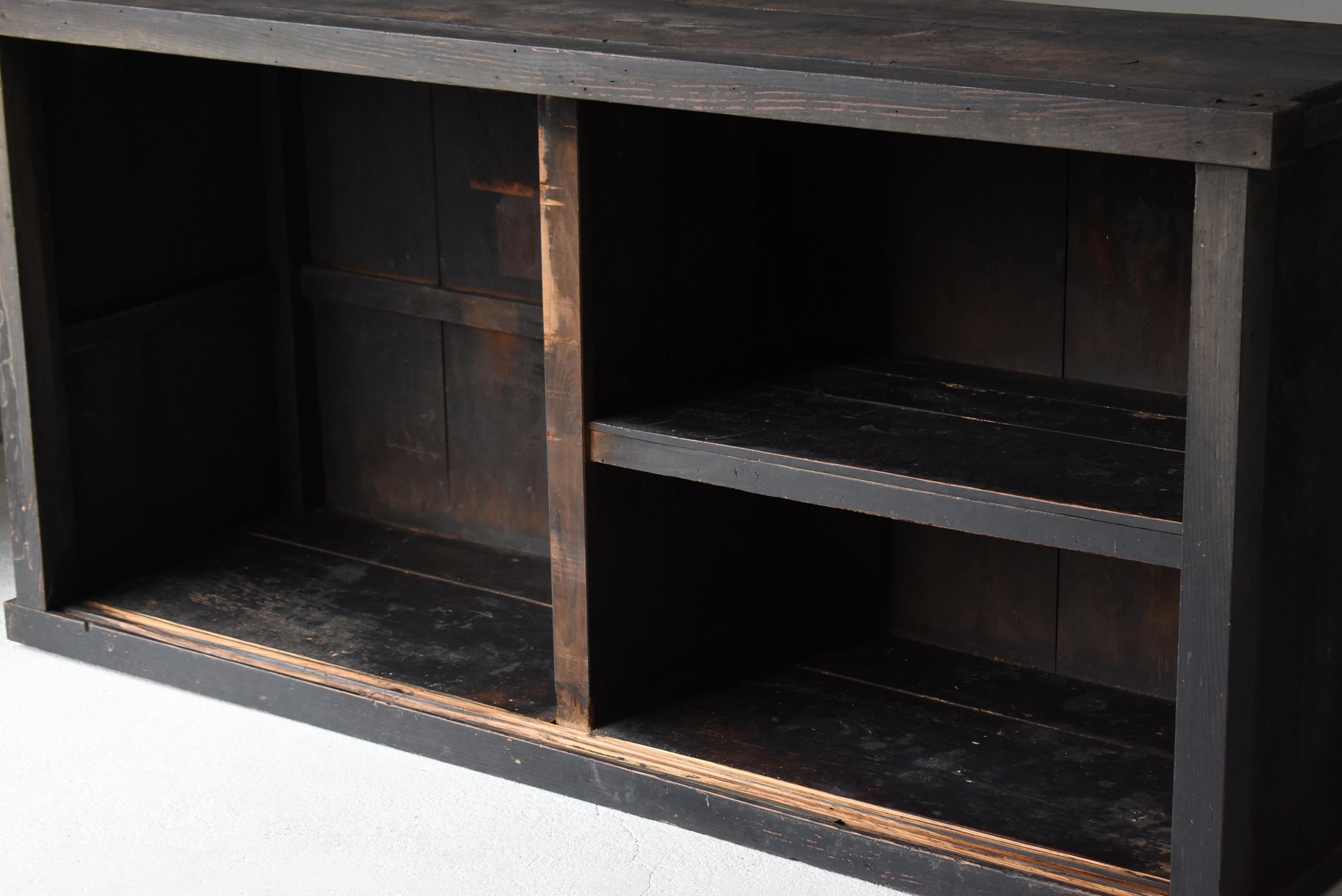 Japanese Antique Large Tansu 1860s-1900s / Sideboard Cabinet Wabisabi in vendita 1