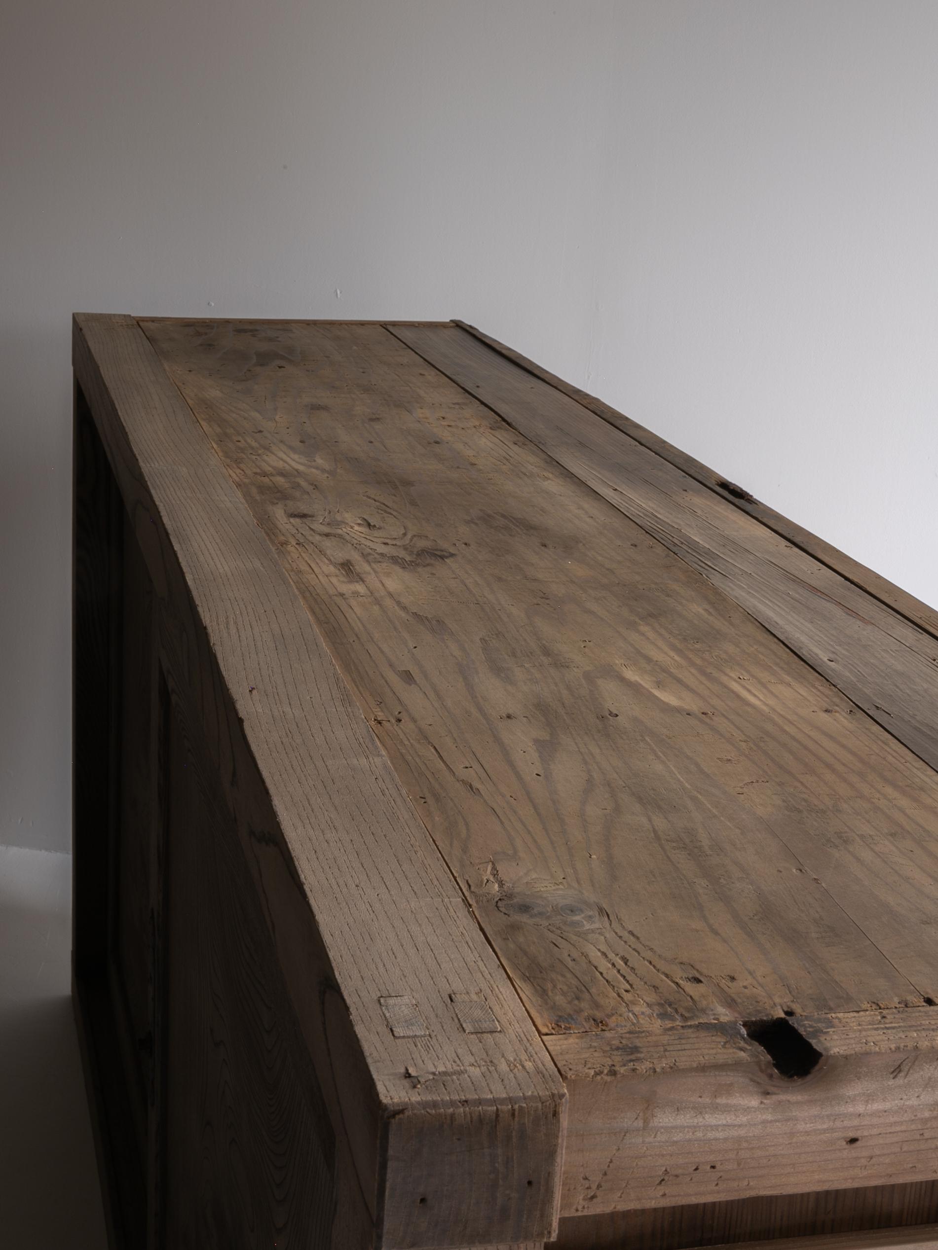 Antico Tansu giapponese di grandi dimensioni del 1860-1900 / Armadio di stoccaggio Credenza Wabisabi in vendita 10