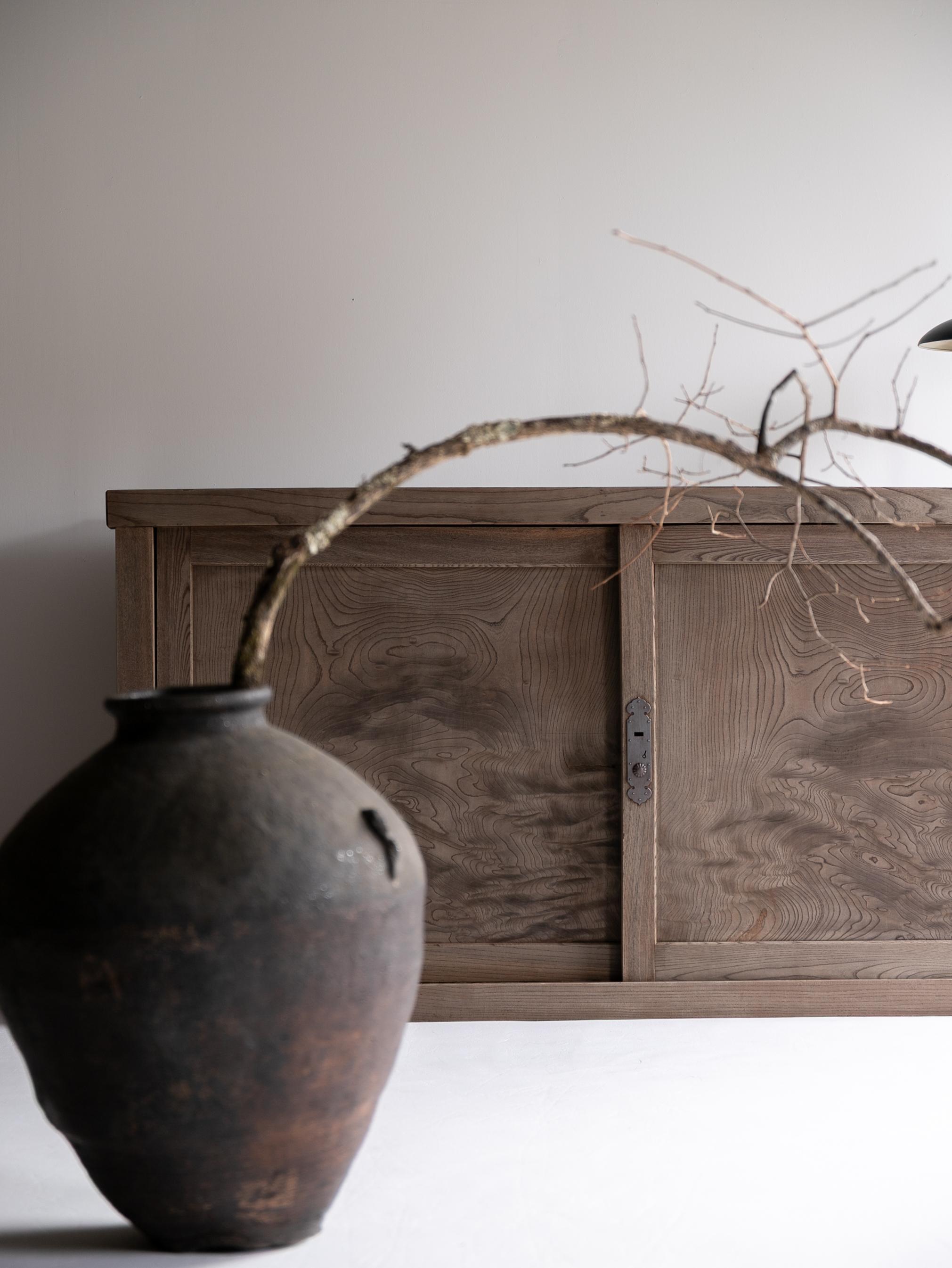 Antico Tansu giapponese di grandi dimensioni del 1860-1900 / Armadio di stoccaggio Credenza Wabisabi in vendita 8
