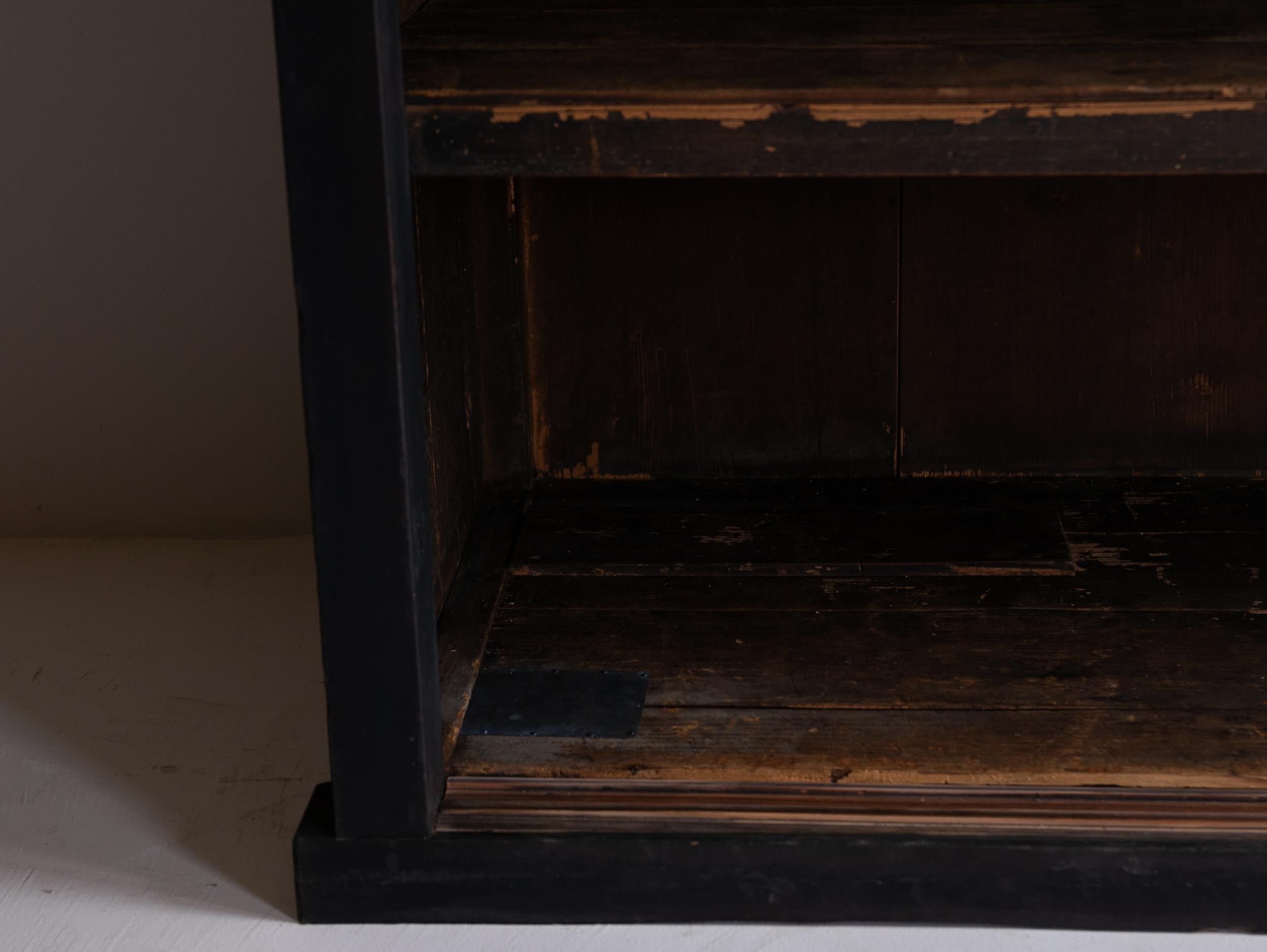 XIXe siècle Grand Tansu japonais des années 1860-1900 / Enfilade Wabi Sabi en vente
