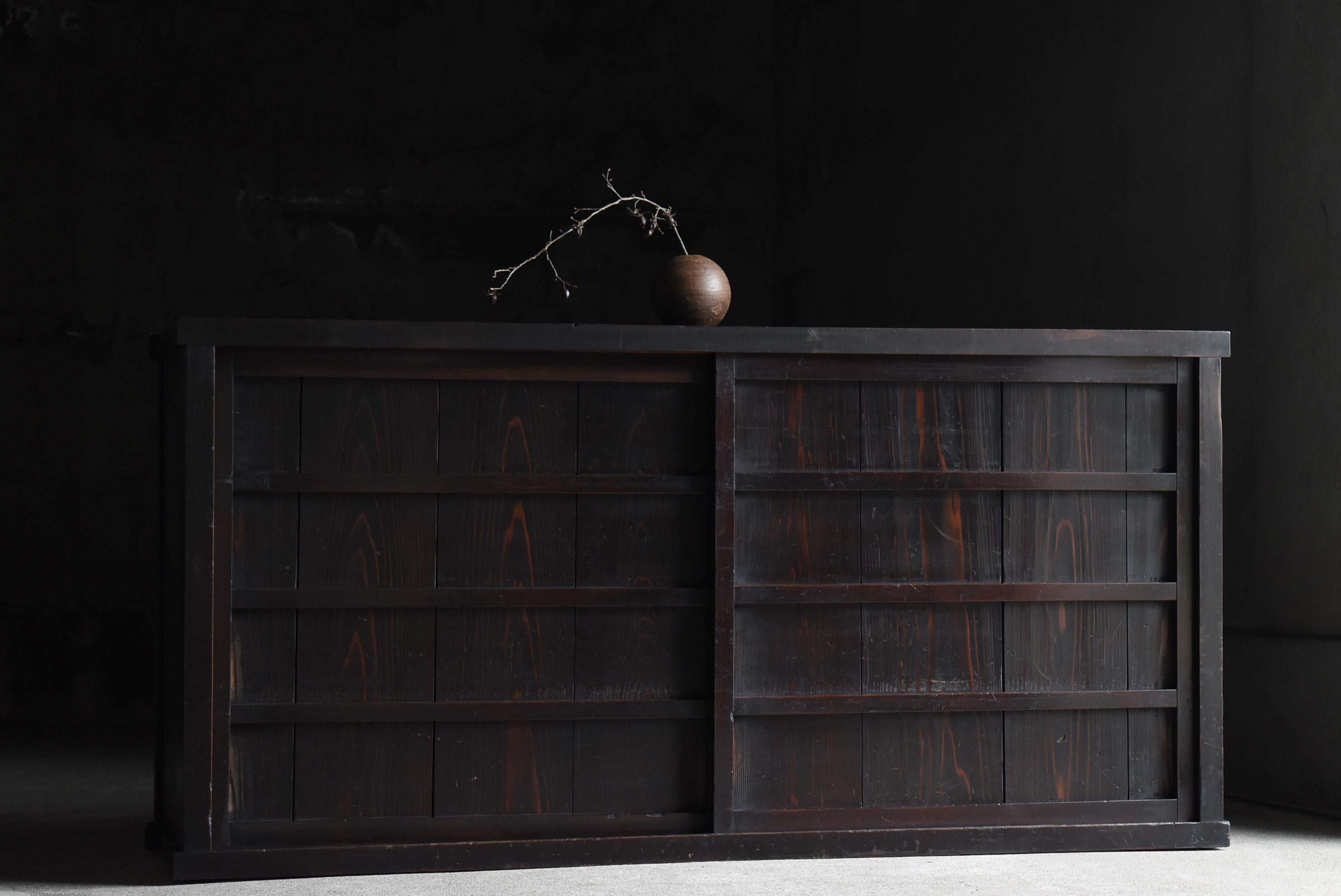 This account is made up of five companies,
I specialize in selecting carefully selected items, specializing in Japanese antiques.
Based on my 20 years of experience, I offer a unique perspective on Japanese antiques.

This is a very old Japanese