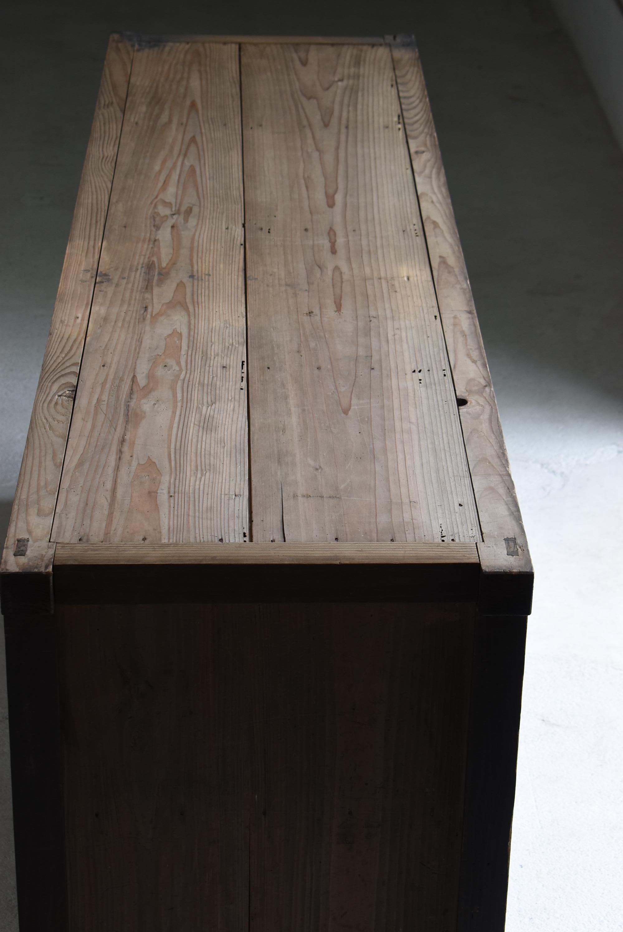 Antiguo Tansu Japonés Grande 1860s-1900s / Armario Aparador Wabisabi en venta 8