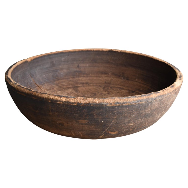 Japanese Antique Large Wooden Bowl 1860s-1900s/Mingei Wabisabi Primitive For Sale