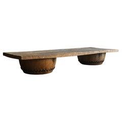 Japanischer antiker großer niedriger japanischer antiker Holztisch / 1868 bis 1920 / Wabi-sabi-Sofatisch