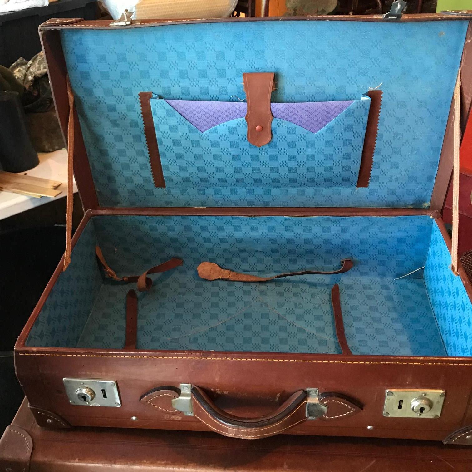 Japanese Antique Leather Travel Luggage Trio, 1920s 7