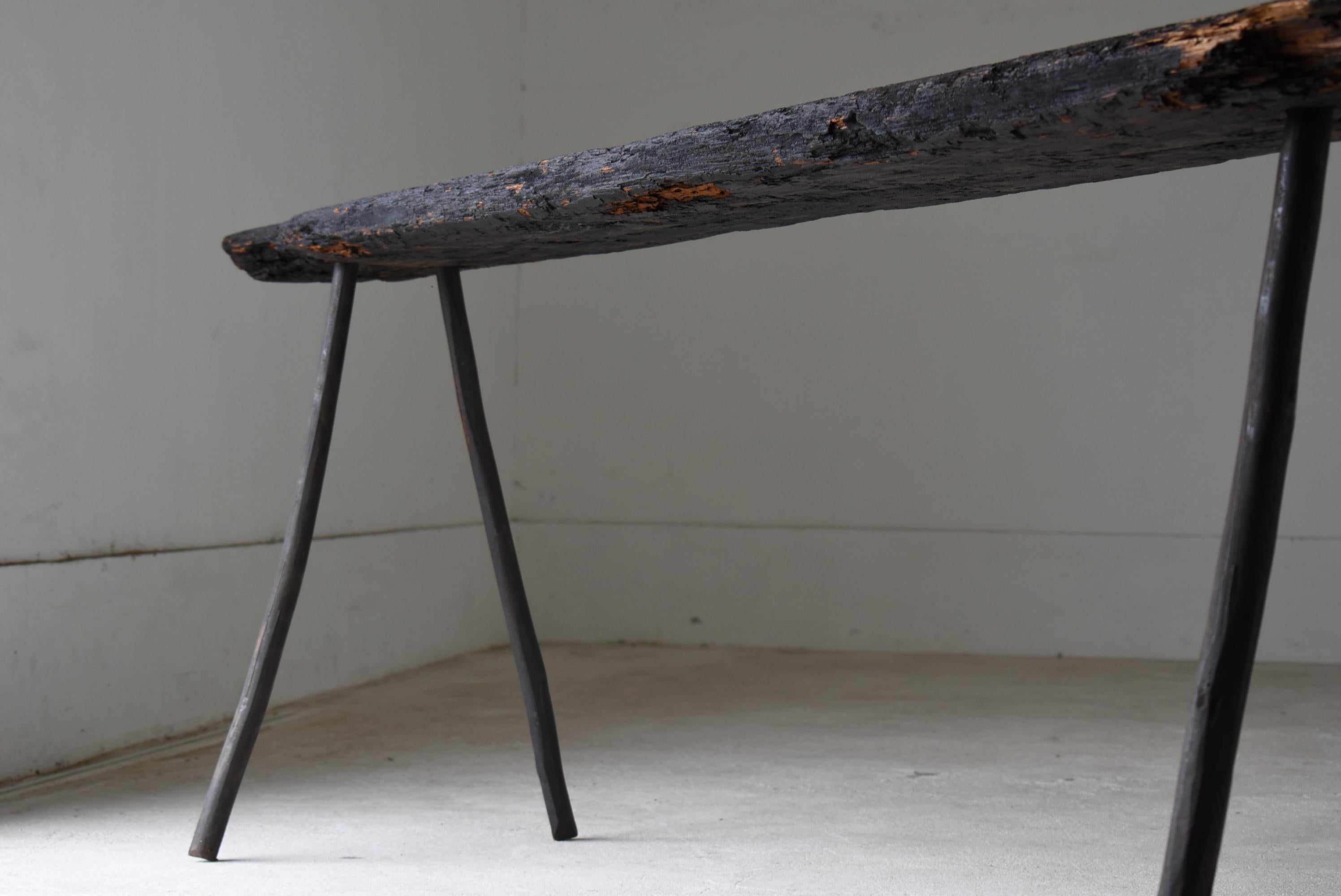 Japanese Antique Long Side Table 1860s-1900s / Exhibition Stand Wabi Sabi In Good Condition For Sale In Sammu-shi, Chiba