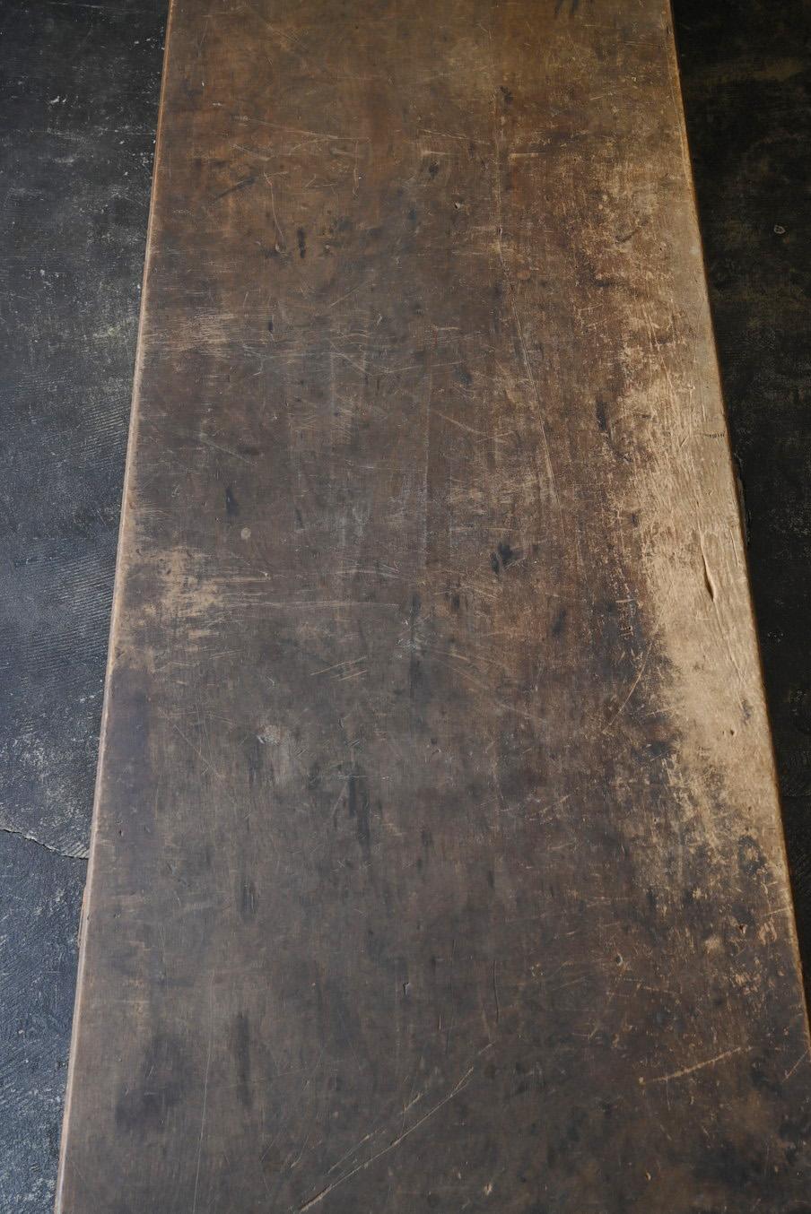 Japanischer antiker langer niedriger Holztisch/1868-1920/einfacher Sofatisch im Angebot 5