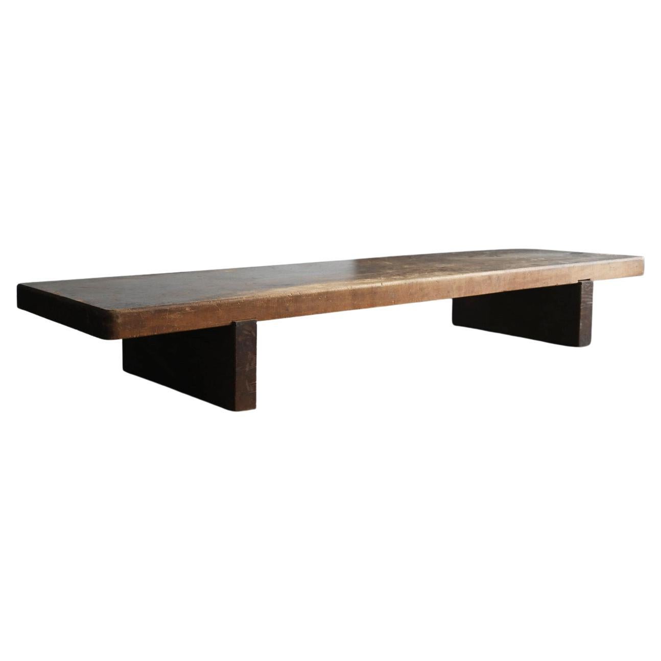 Japanischer antiker langer niedriger Holztisch/1868-1920/einfacher Sofatisch im Angebot