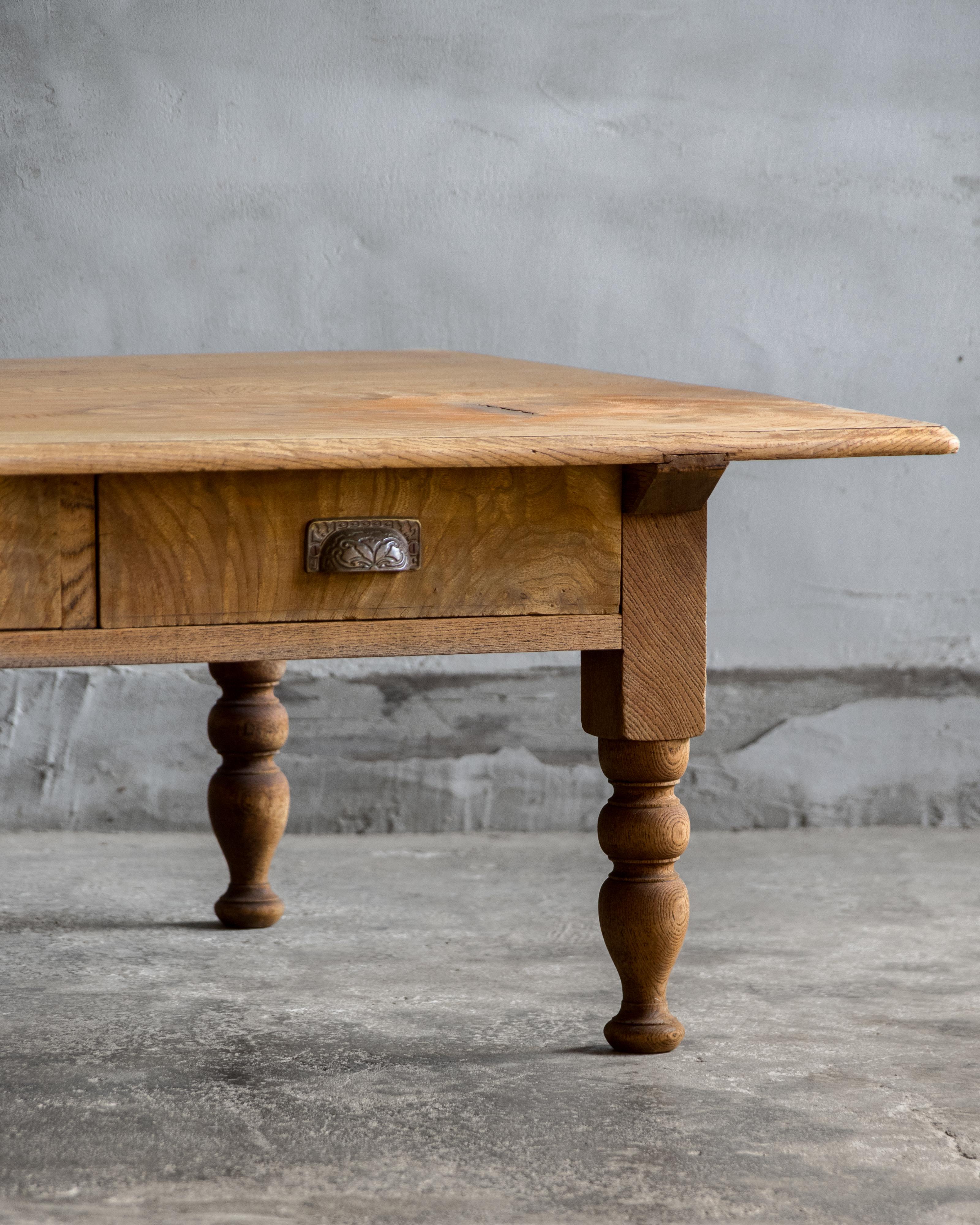 Mesa baja japonesa antigua (Fuzukue), Keyaki, Época Taisho (1912-1926) en Bueno estado para la venta en Hitachiomiya-shi, 08
