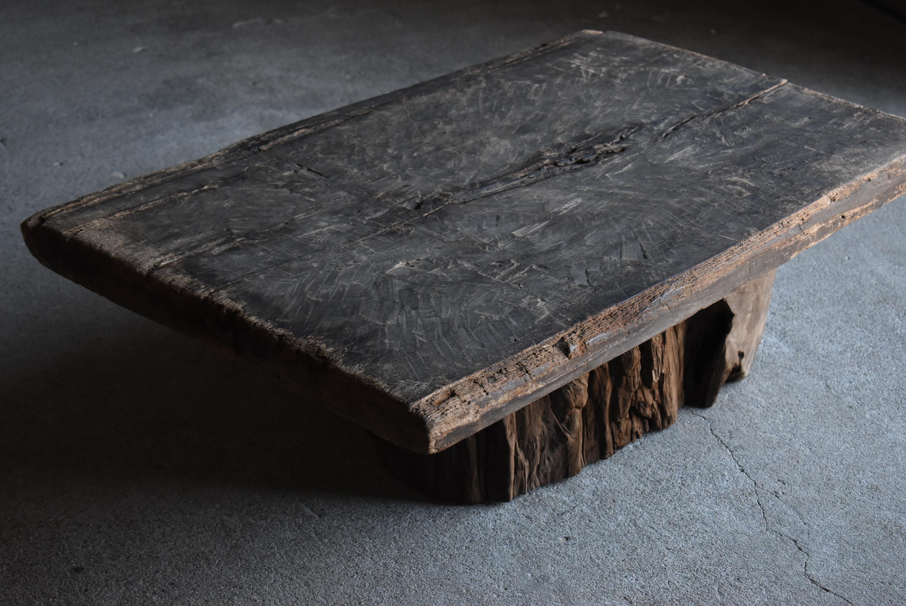 Japanese Antique Low Table 1860s-1900s / Primitive Sofa Table Wabi Sabi  In Good Condition In Sammu-shi, Chiba
