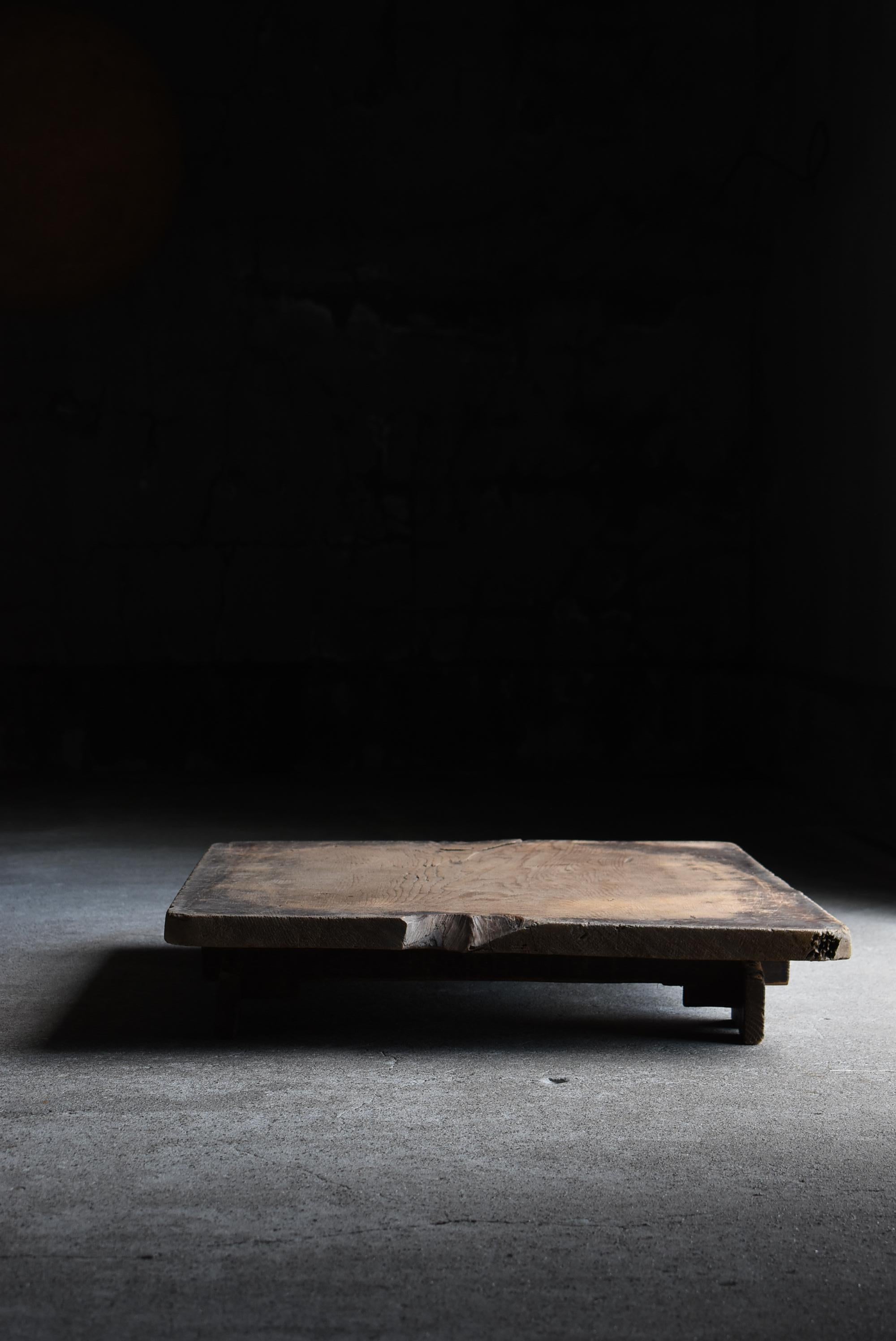 Table basse ancienne japonaise 1900s-1940s / Sofa Table Display Table Wabi Sabi en vente 8