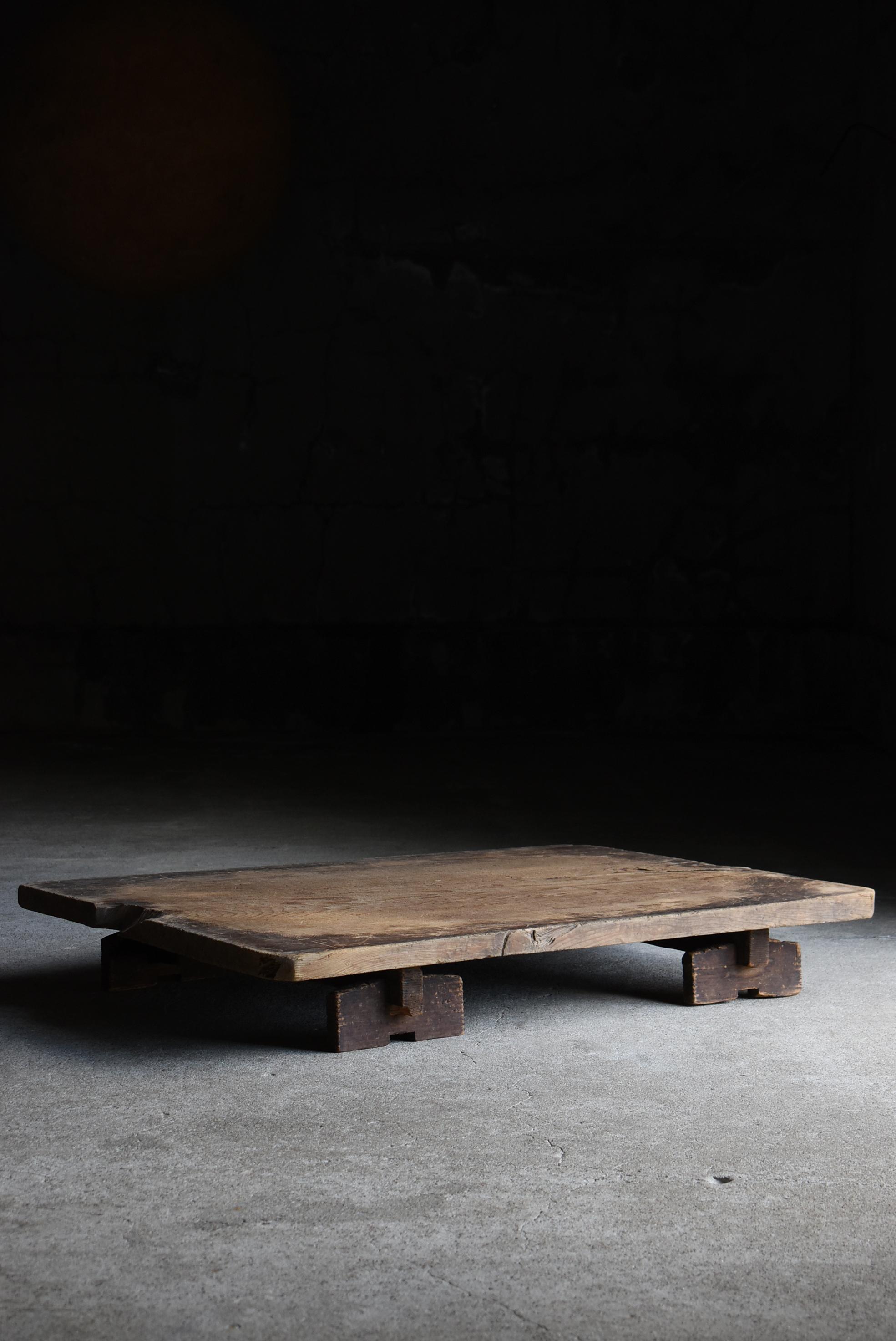 Table basse ancienne japonaise 1900s-1940s / Sofa Table Display Table Wabi Sabi Bon état - En vente à Chōsei District Nagara, JP