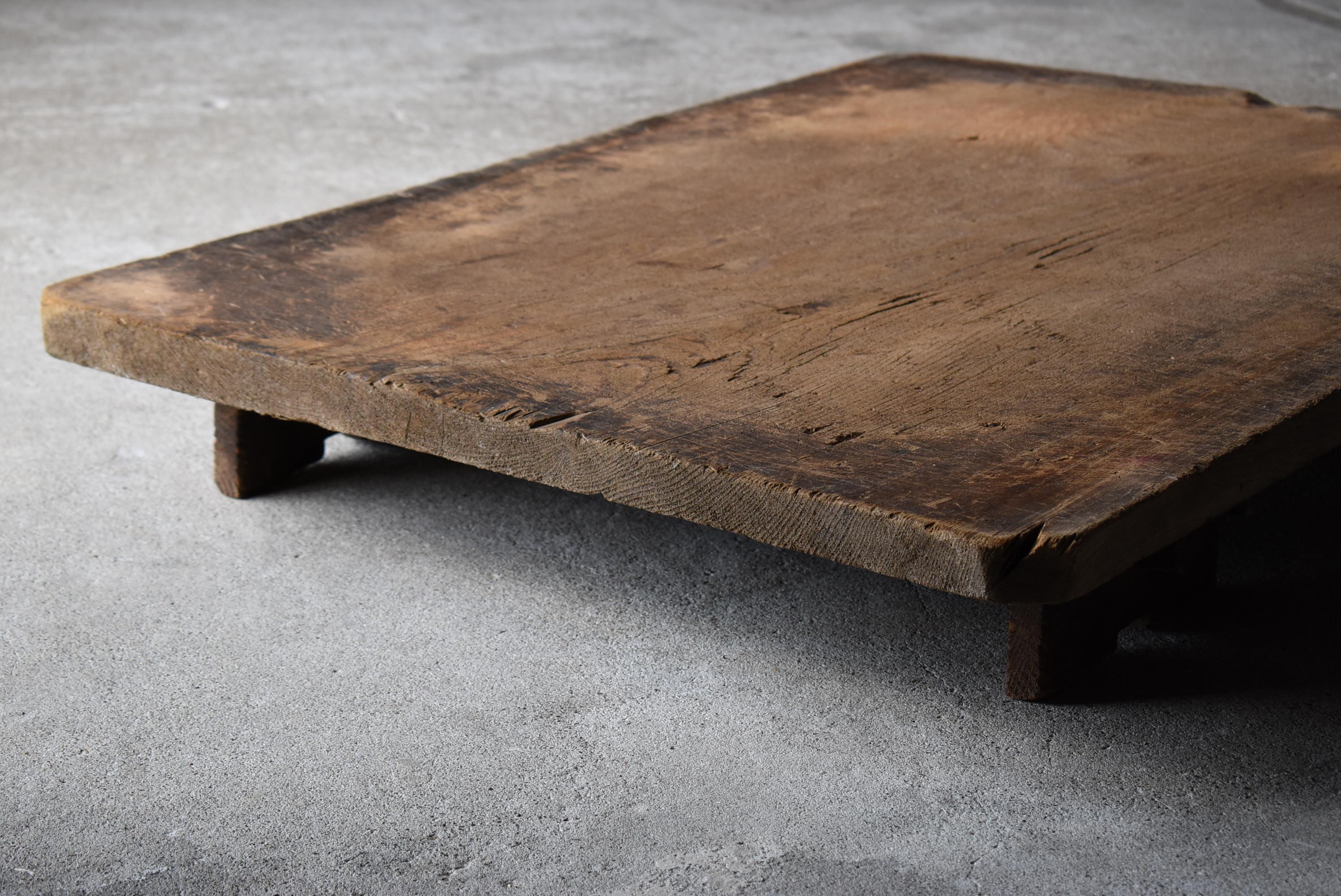 Table basse ancienne japonaise 1900s-1940s / Sofa Table Display Table Wabi Sabi en vente 1