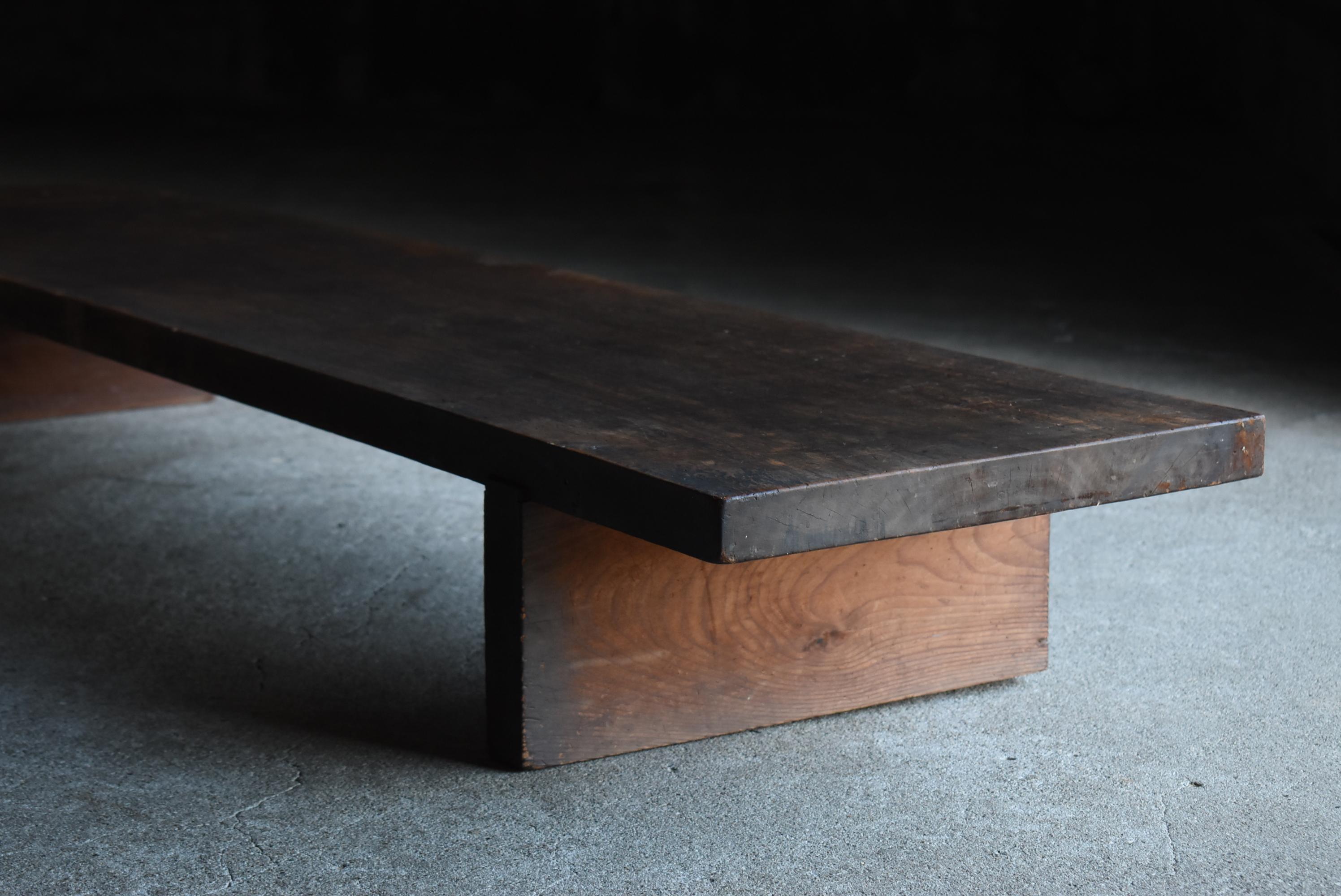 Japanese Antique Low Table 1900s-1940s / Sofa Table Side Table Wabisabi In Good Condition For Sale In Chōsei District Nagara, JP