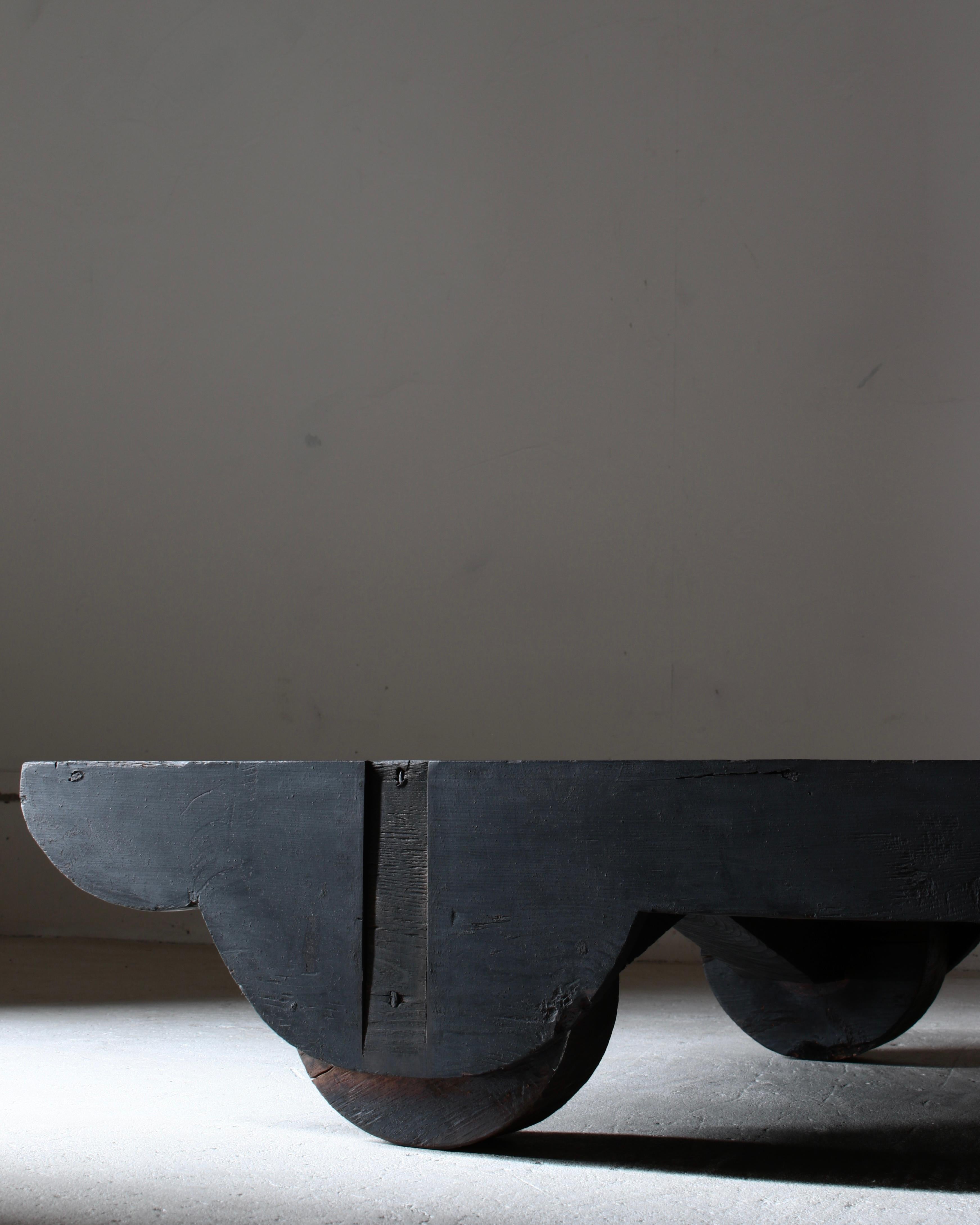 Japanischer antiker niedriger Tisch / Sofatisch / 1800-1868er / Wabi-Sabi Mingei im Angebot 3