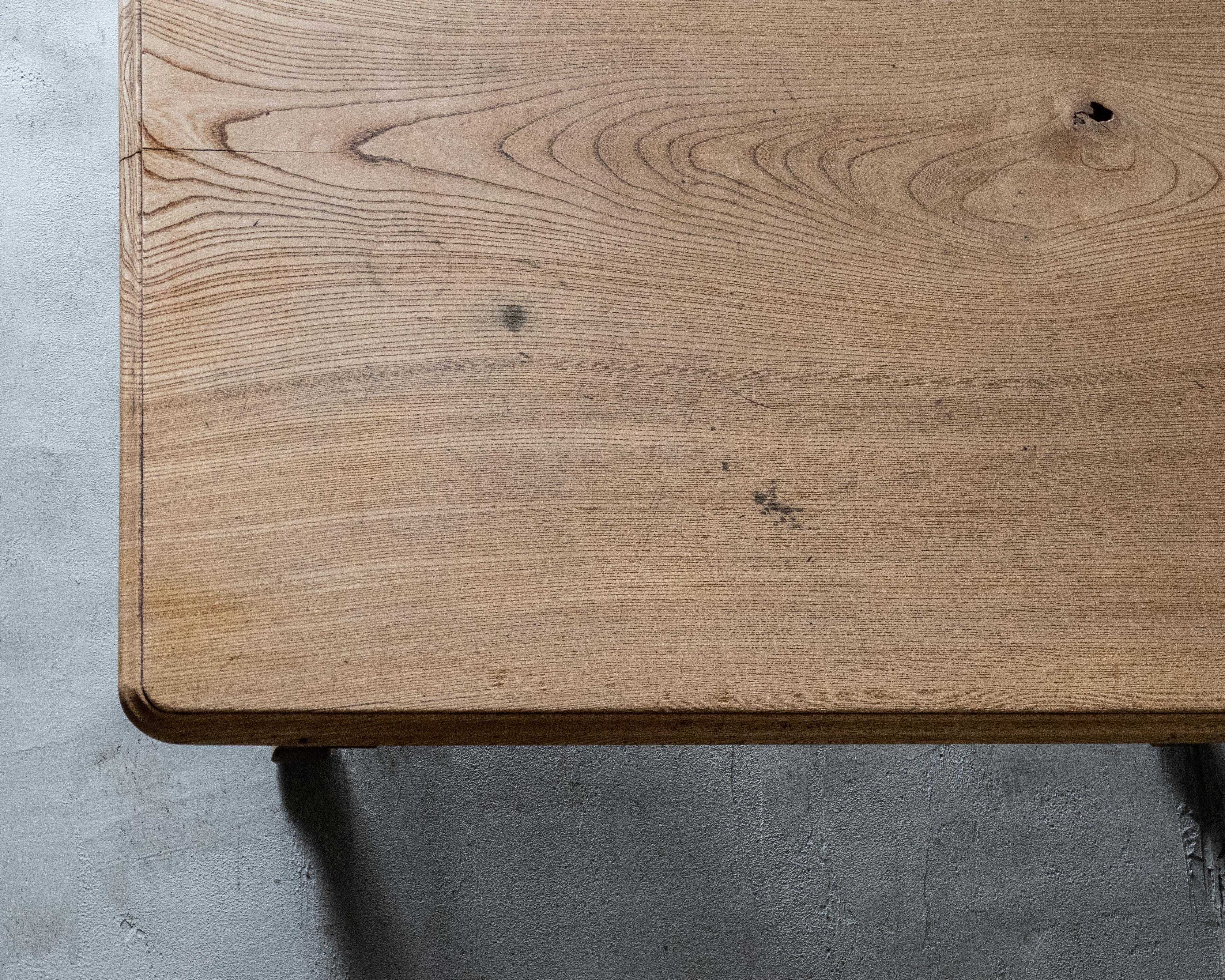 Japanese Antique Low Table, Taisho Era (1912–1926), Wabi Sabi For Sale 9