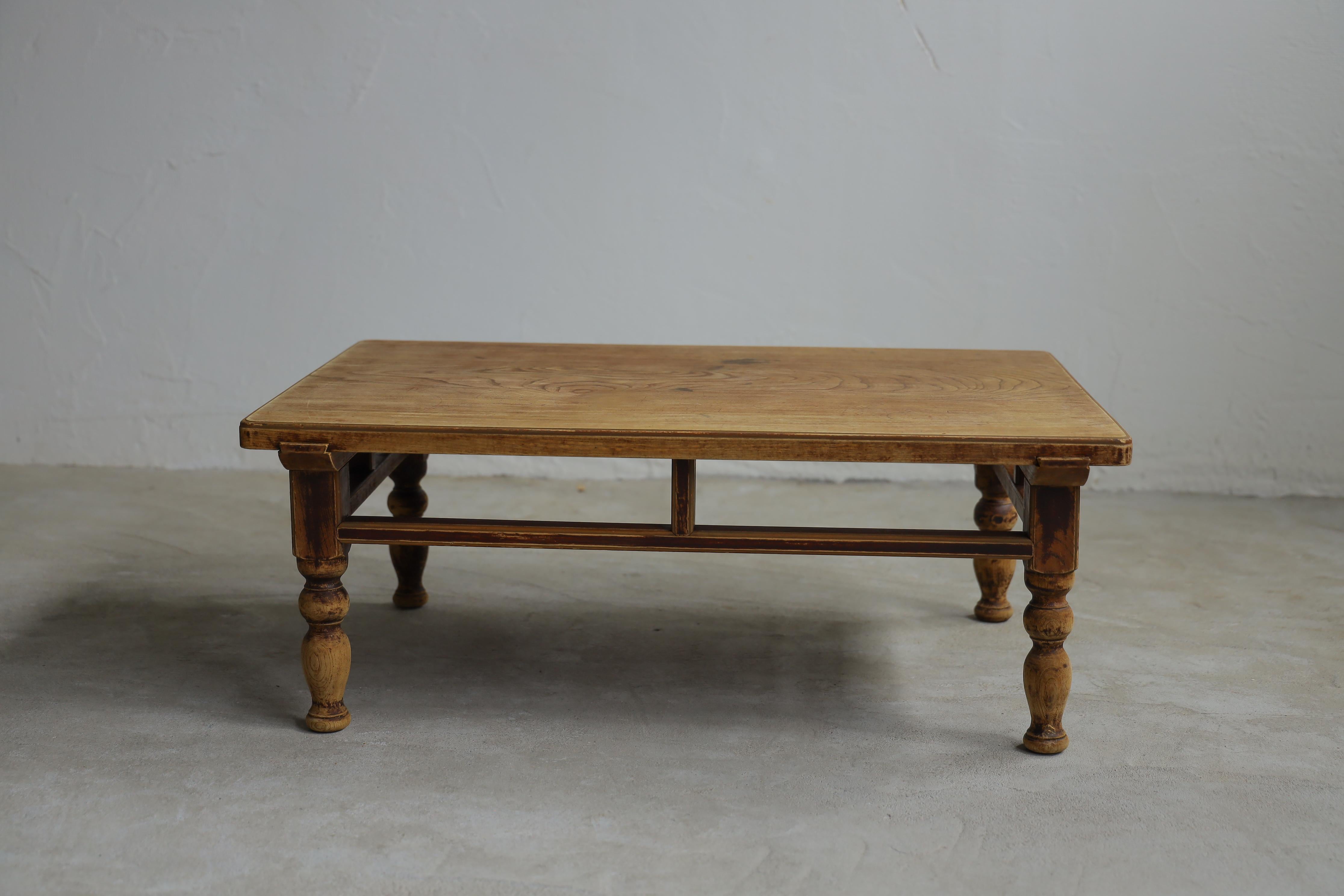 Japanischer antiker niedriger Tisch, Wabi Sabi im Angebot 3