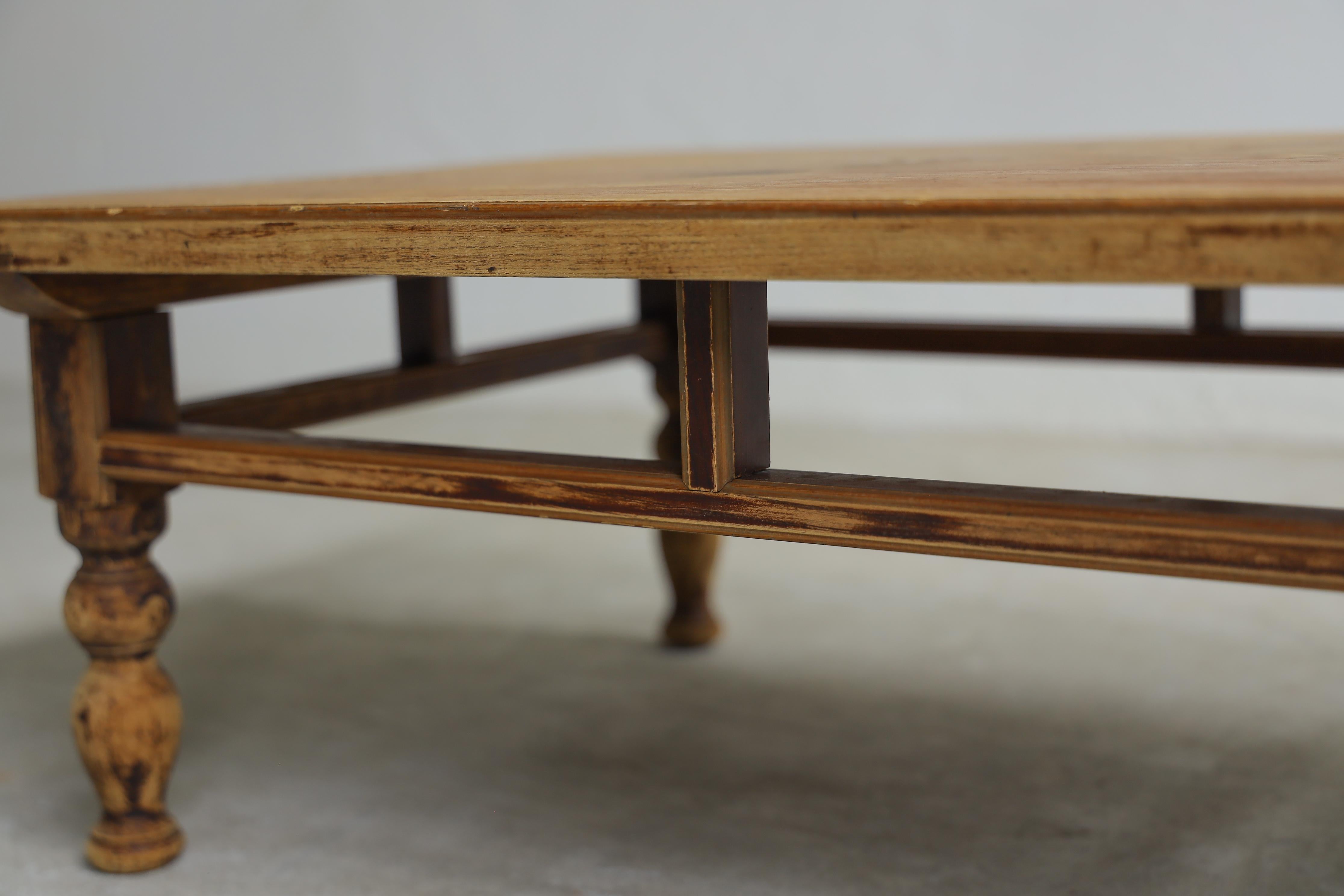 Japanischer antiker niedriger Tisch, Wabi Sabi (Holz) im Angebot