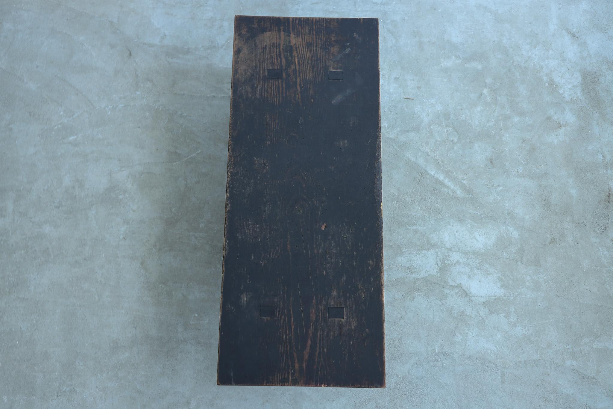 Japanischer antiker niedriger Tisch, Wabi Sabi im Angebot 2