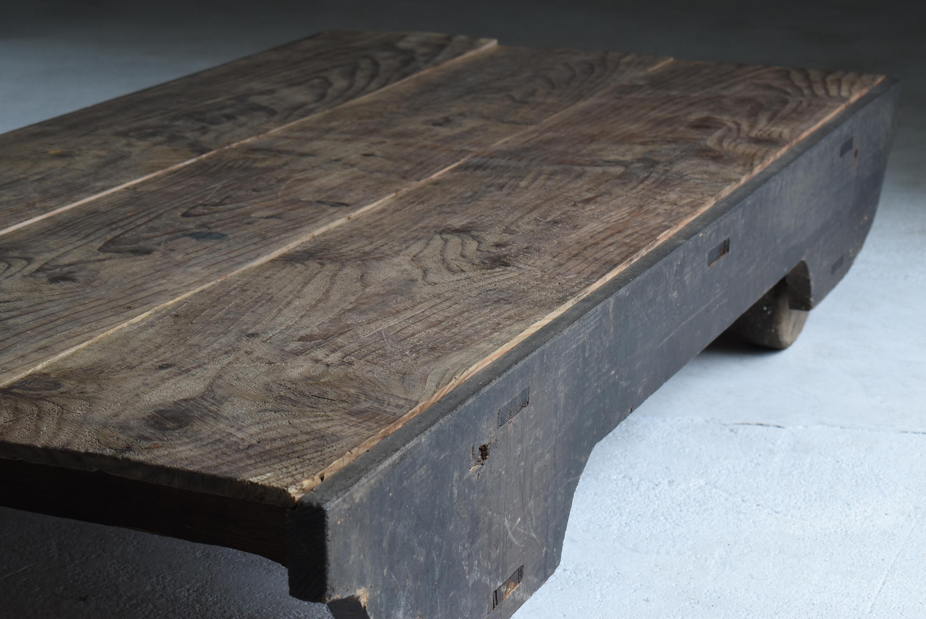 Japanese Antique Low Table with Wheels 1860s-1900s / Sofa Table Wabi Sabi 6