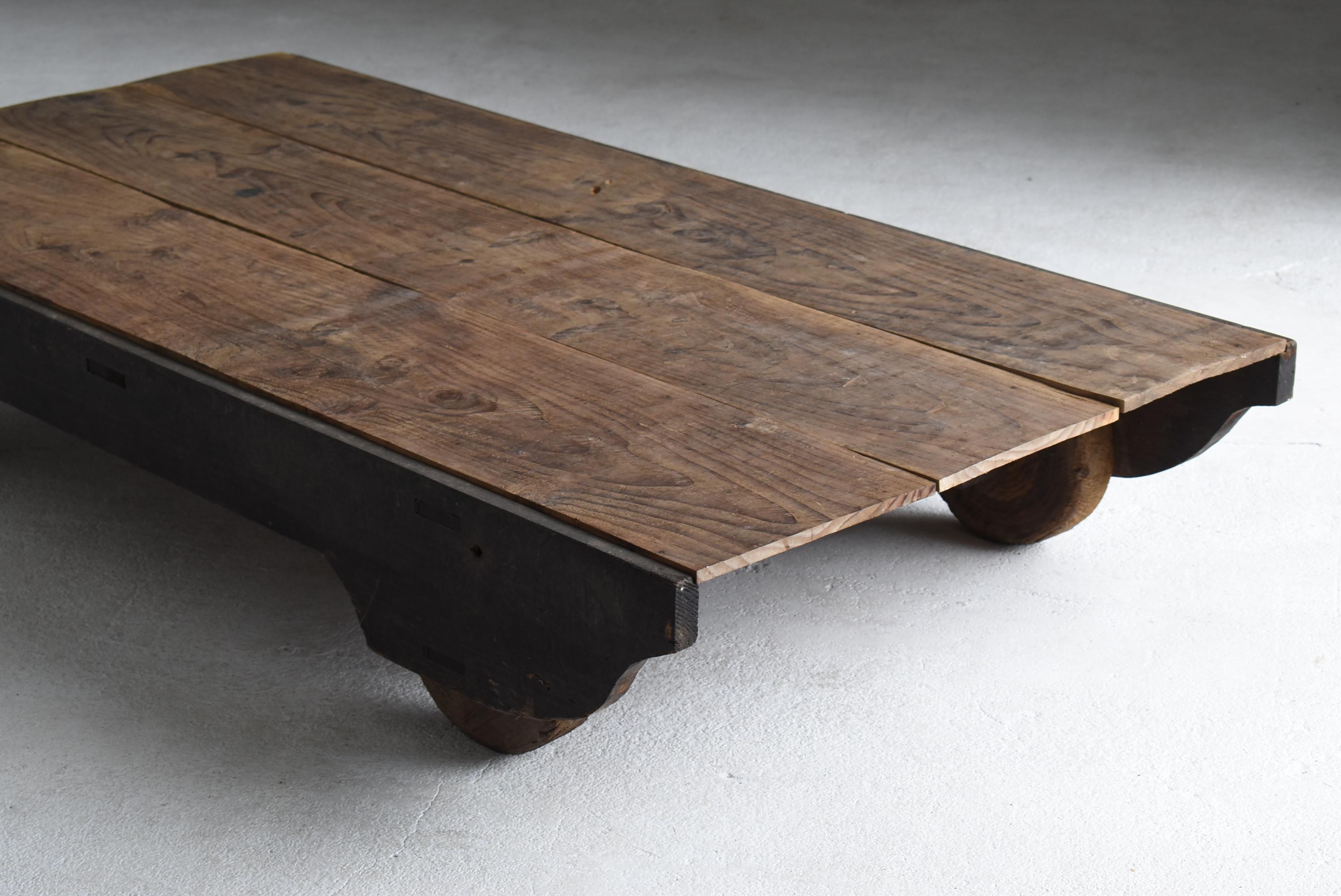 Iron Japanese Antique Low Table with Wheels 1860s-1900s / Sofa Table Wabi Sabi