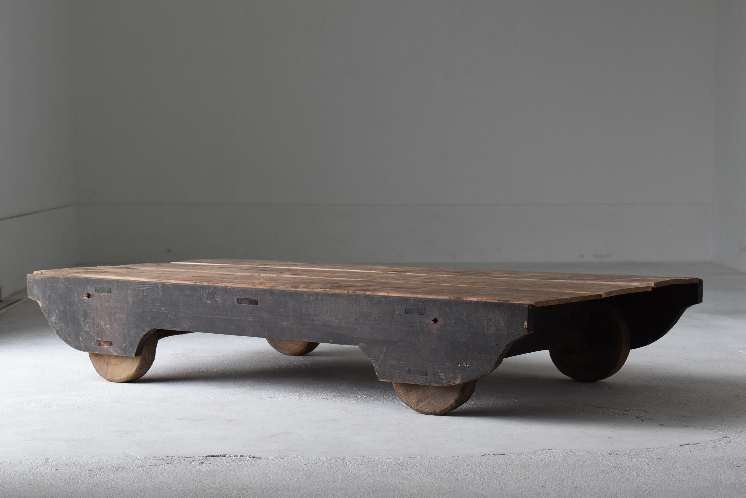 Japanese Antique Low Table with Wheels 1860s-1900s / Sofa Table Wabi Sabi 2