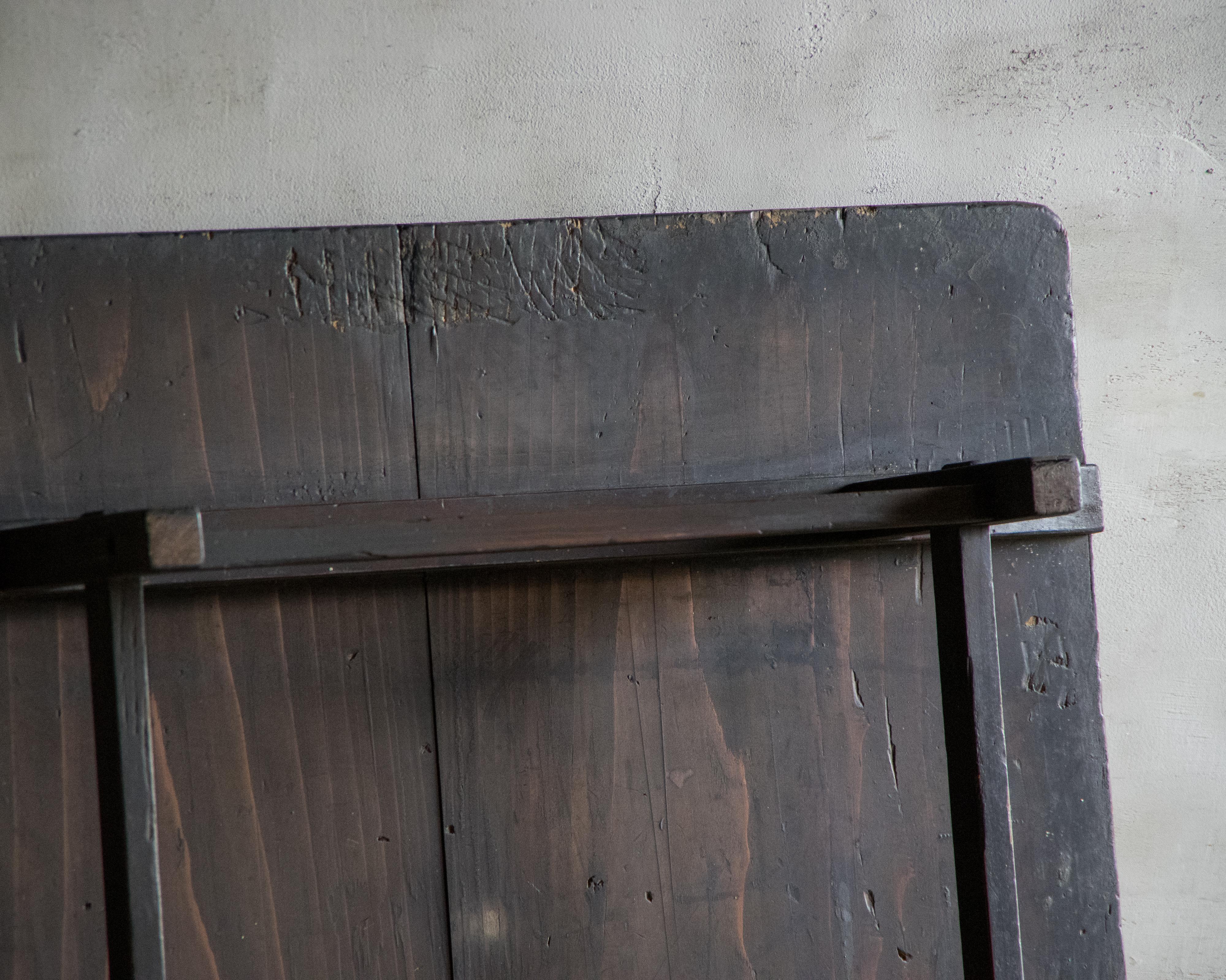 Japanese Antique Low Table (Zataku), Meiji Era (1868–1912), Wabi Sabi For Sale 7