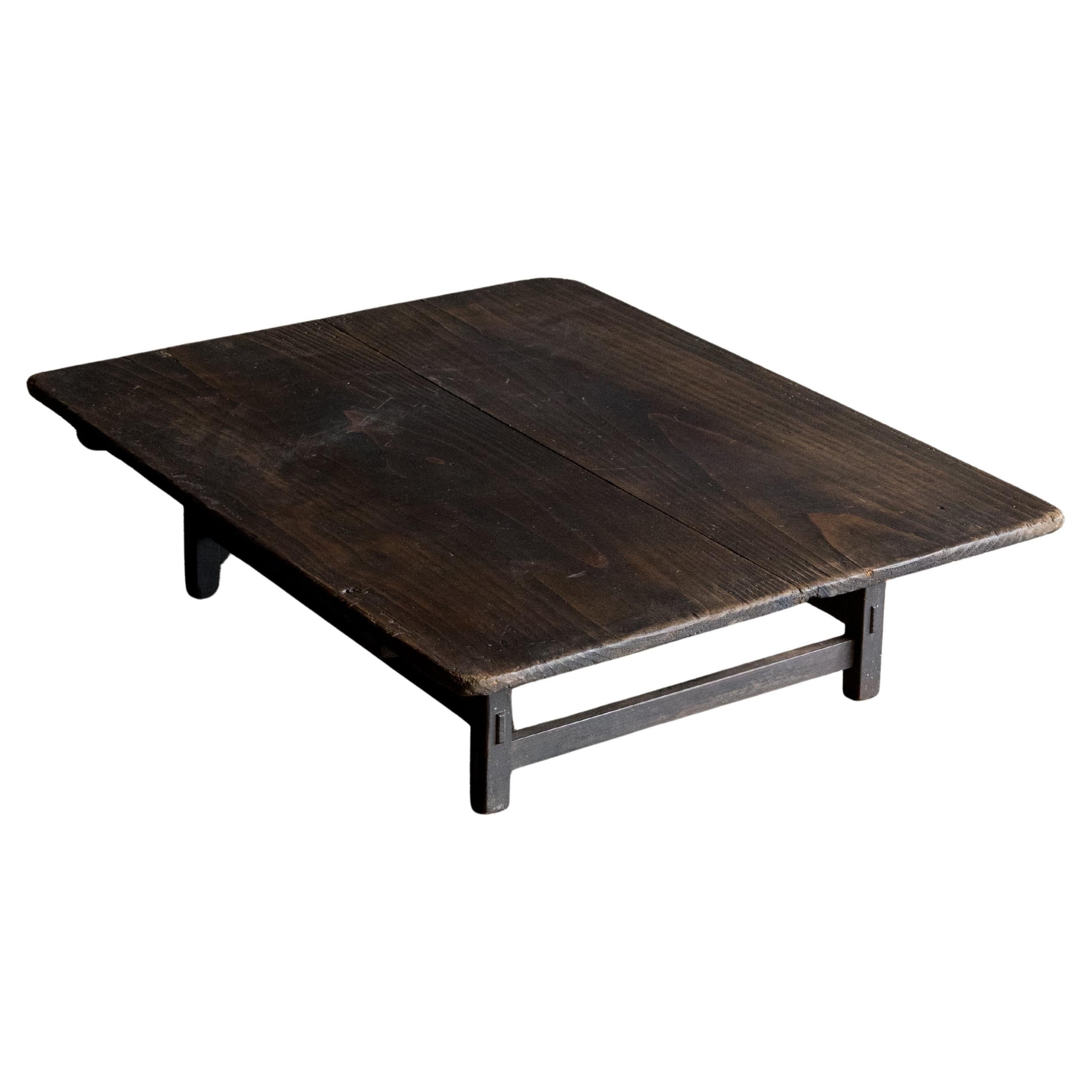 Japanese Antique Low Table (Zataku), Meiji Era (1868–1912), Wabi Sabi For Sale
