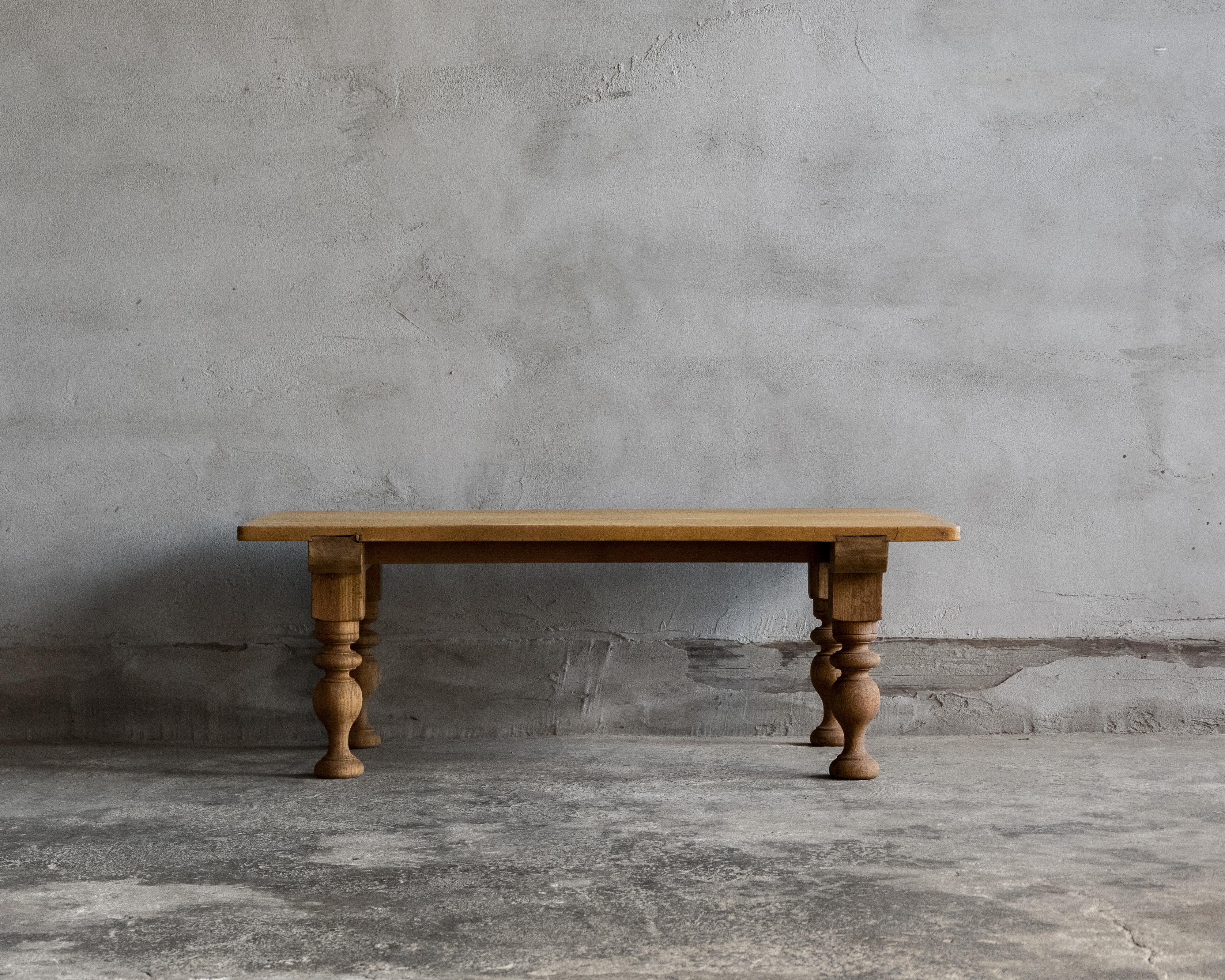 Table basse japonaise ancienne en bois, époque Taisho (1912-1926), Wabi Sabi en vente 1
