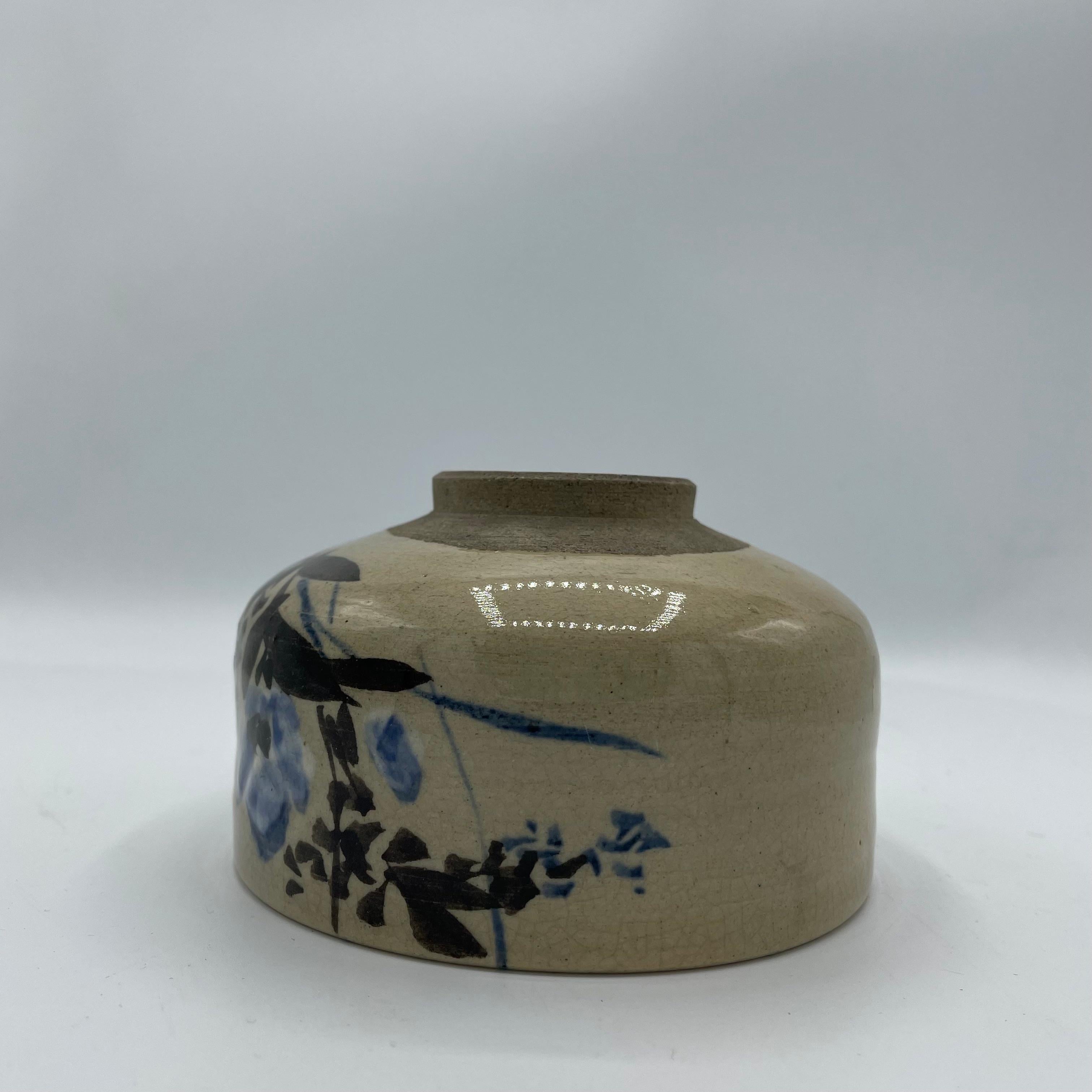 Japanische antike Matcha-Schale Blumen 1980er Jahre (Ende des 20. Jahrhunderts) im Angebot