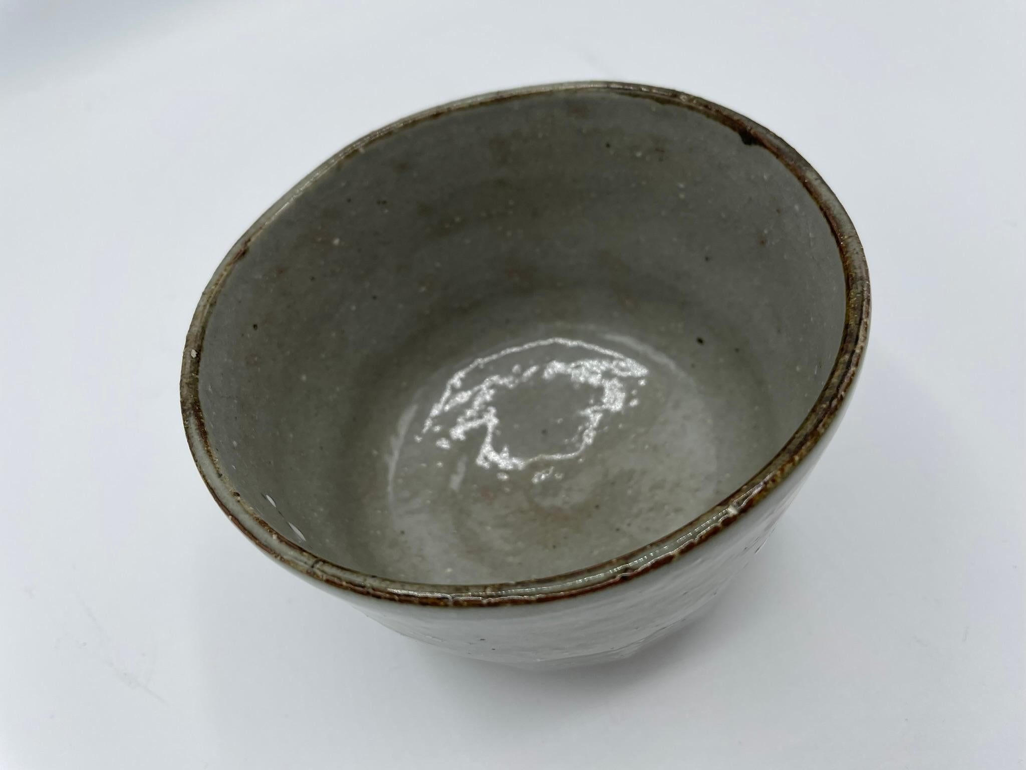 Porcelain Japanese Antique Matcha Bowl Hagi Ware 1970s For Sale