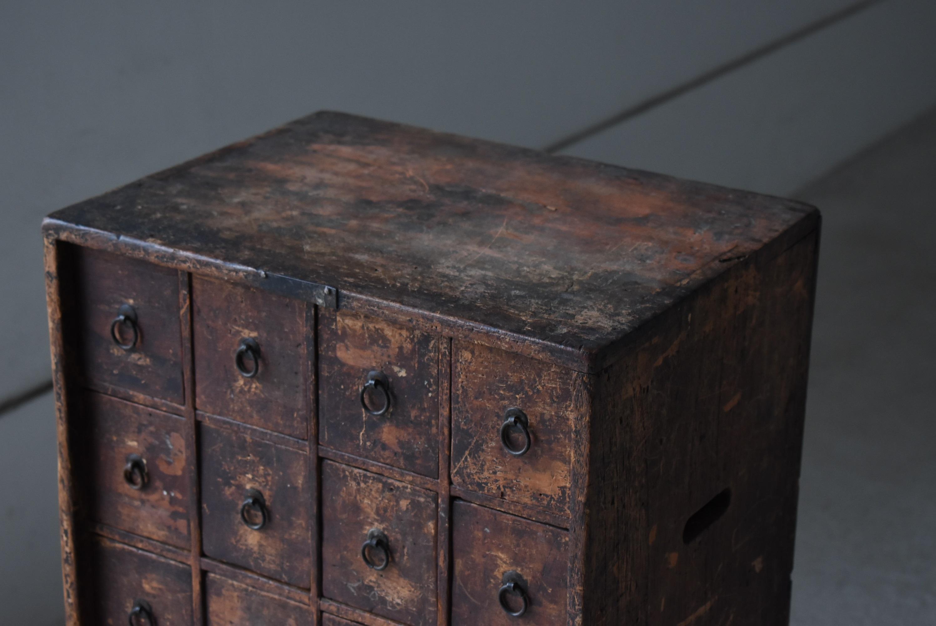 Japanese Antique Medicine Chest 1860s-1900s/Chests of Drawers Cabinet Mingei In Good Condition In Sammu-shi, Chiba